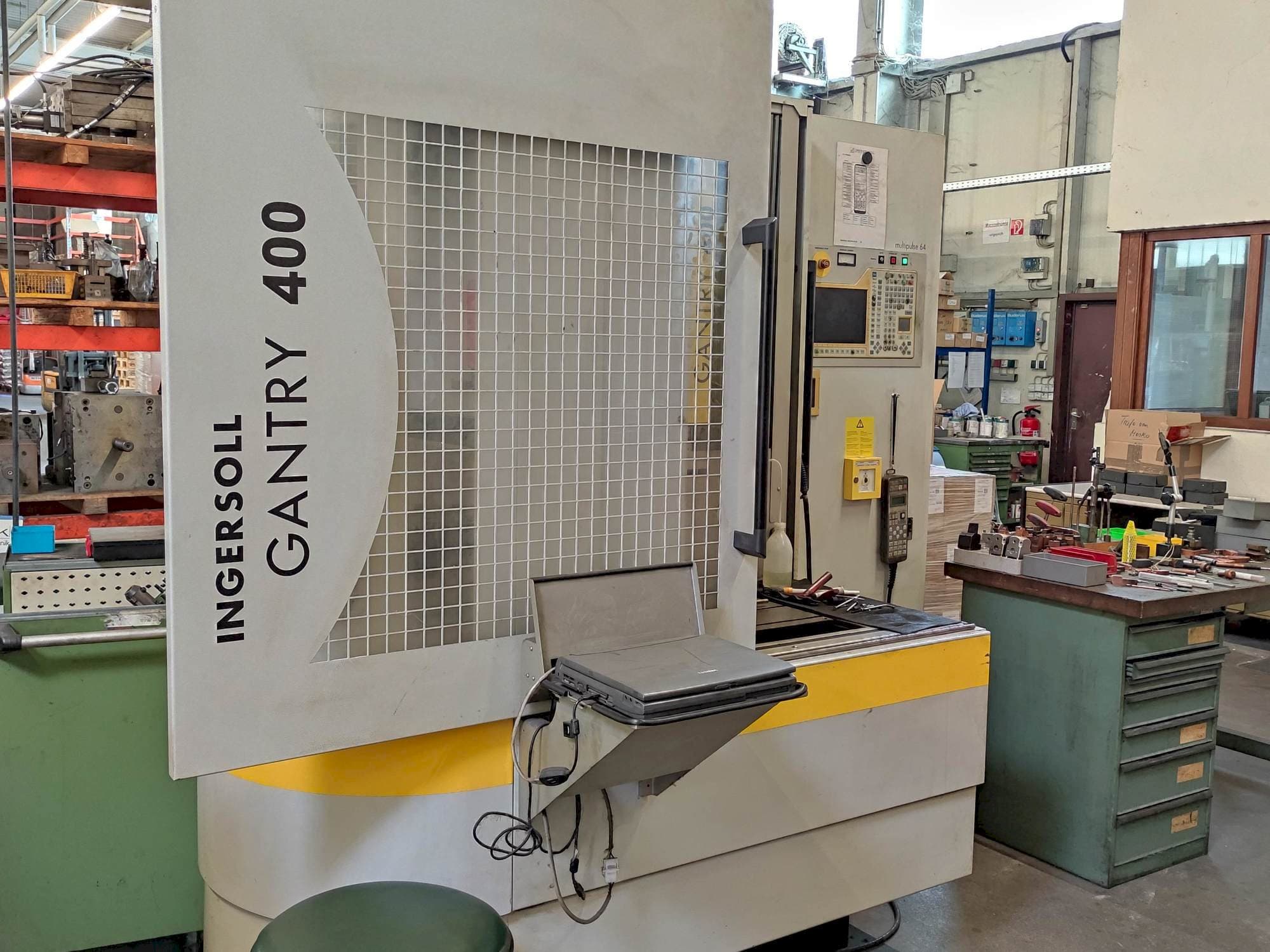Front view of INGERSOLL GANTRY 400  machine