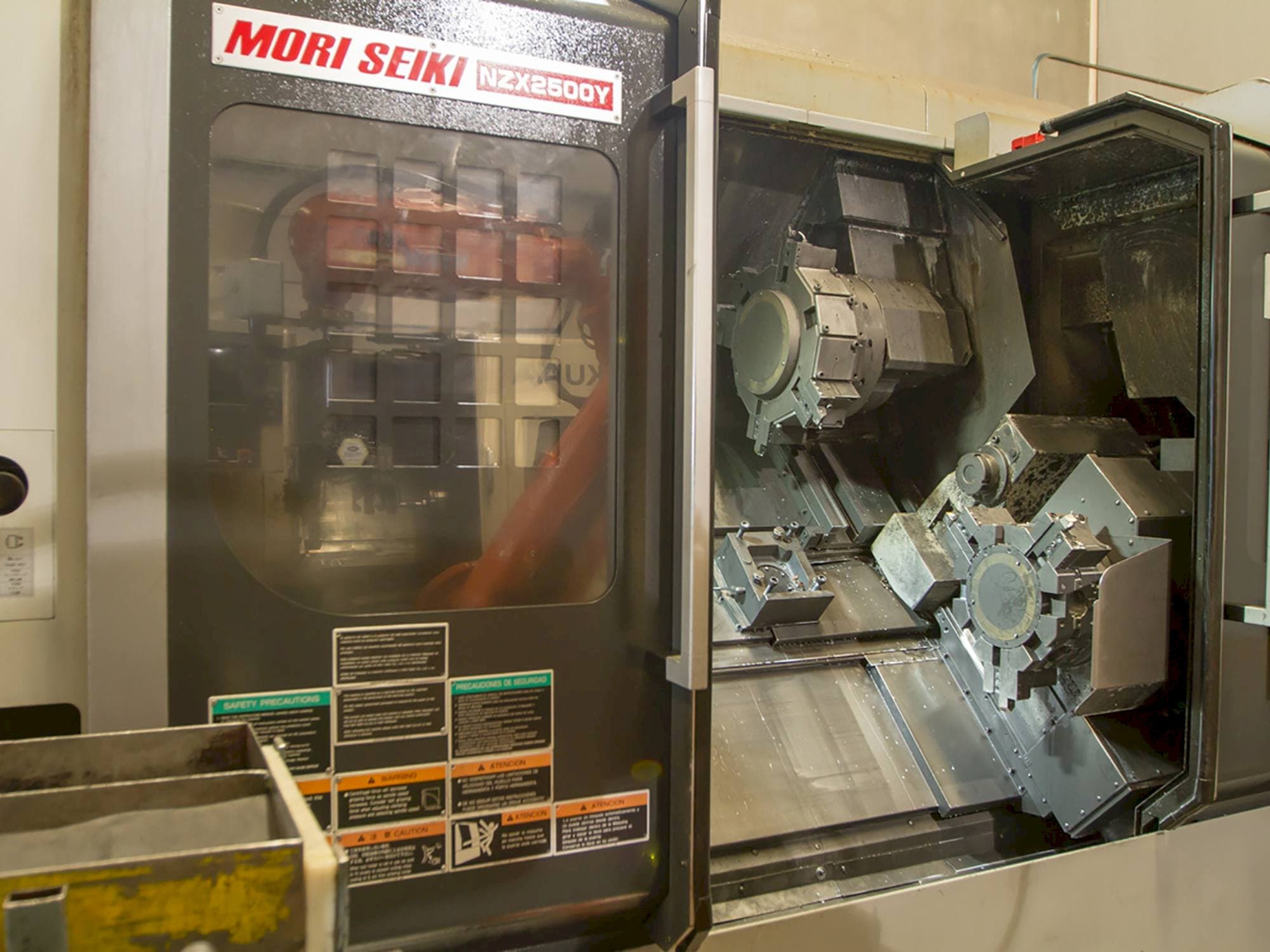 Front view of MORI SEIKI NZX 2500/1000 Y machine