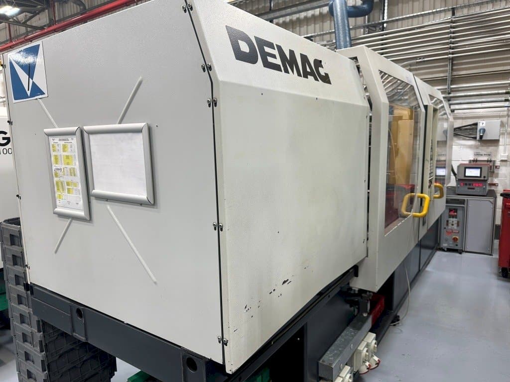 Left side view of DEMAG Ergotech System 1100-200 machine