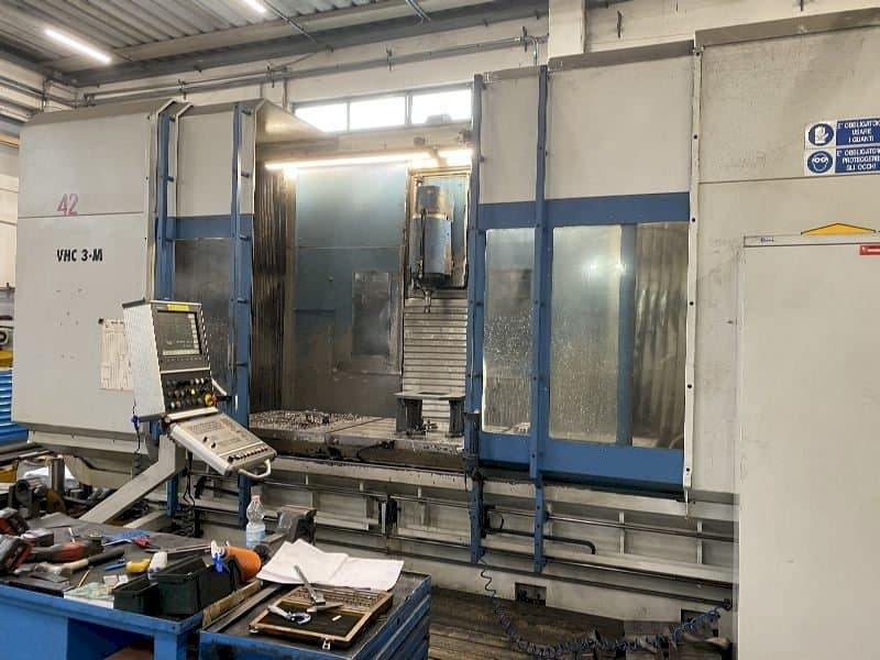 Front view of AXA VHC 3M/2E  machine