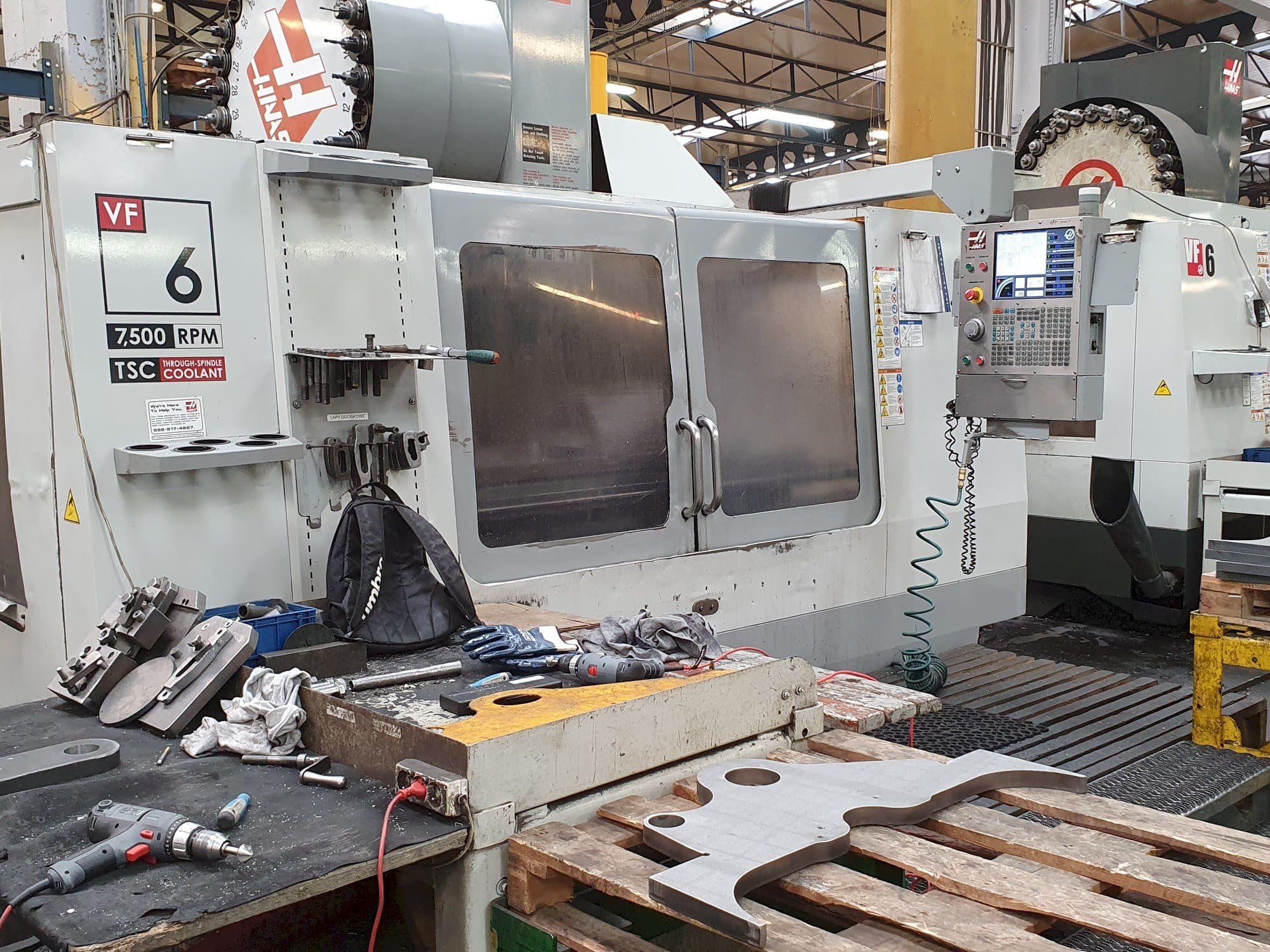 Front view of HAAS VF-6 / 50HE  machine