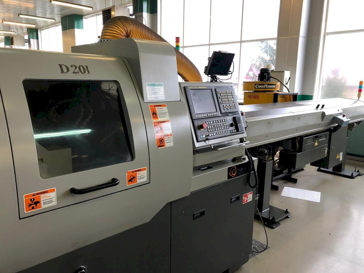 Front view of Hanwha XD20M machine