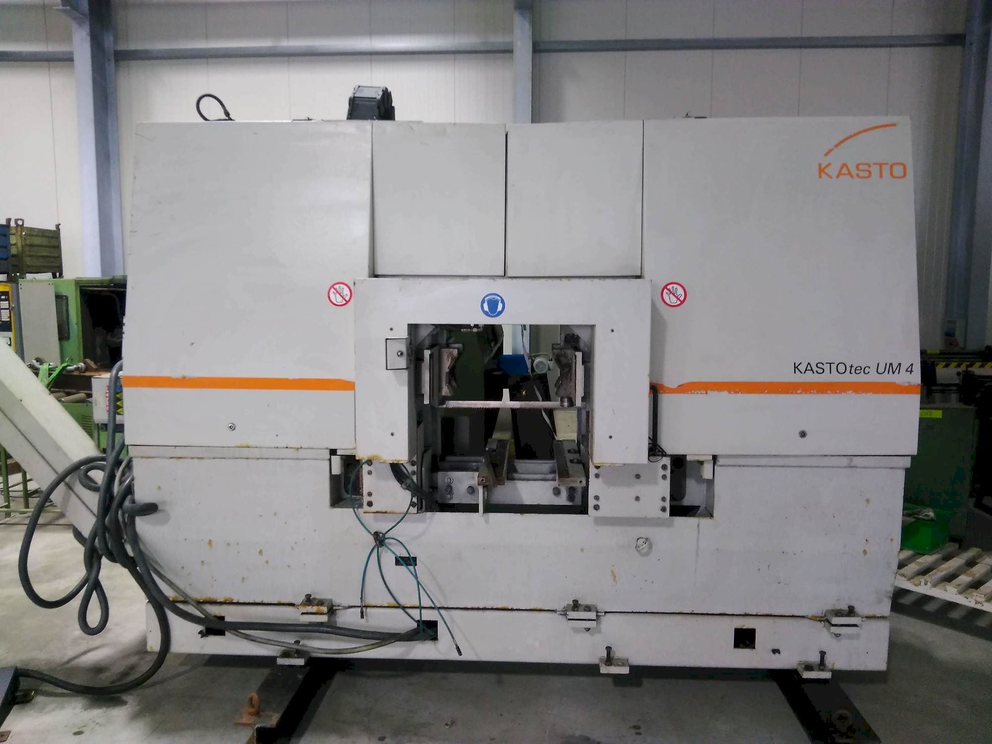 Front view of KASTO TEC UM 4  machine