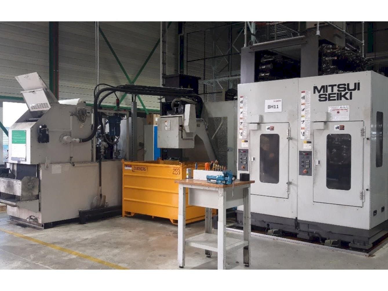 Front view of Mitsui Seiki HW630 machine