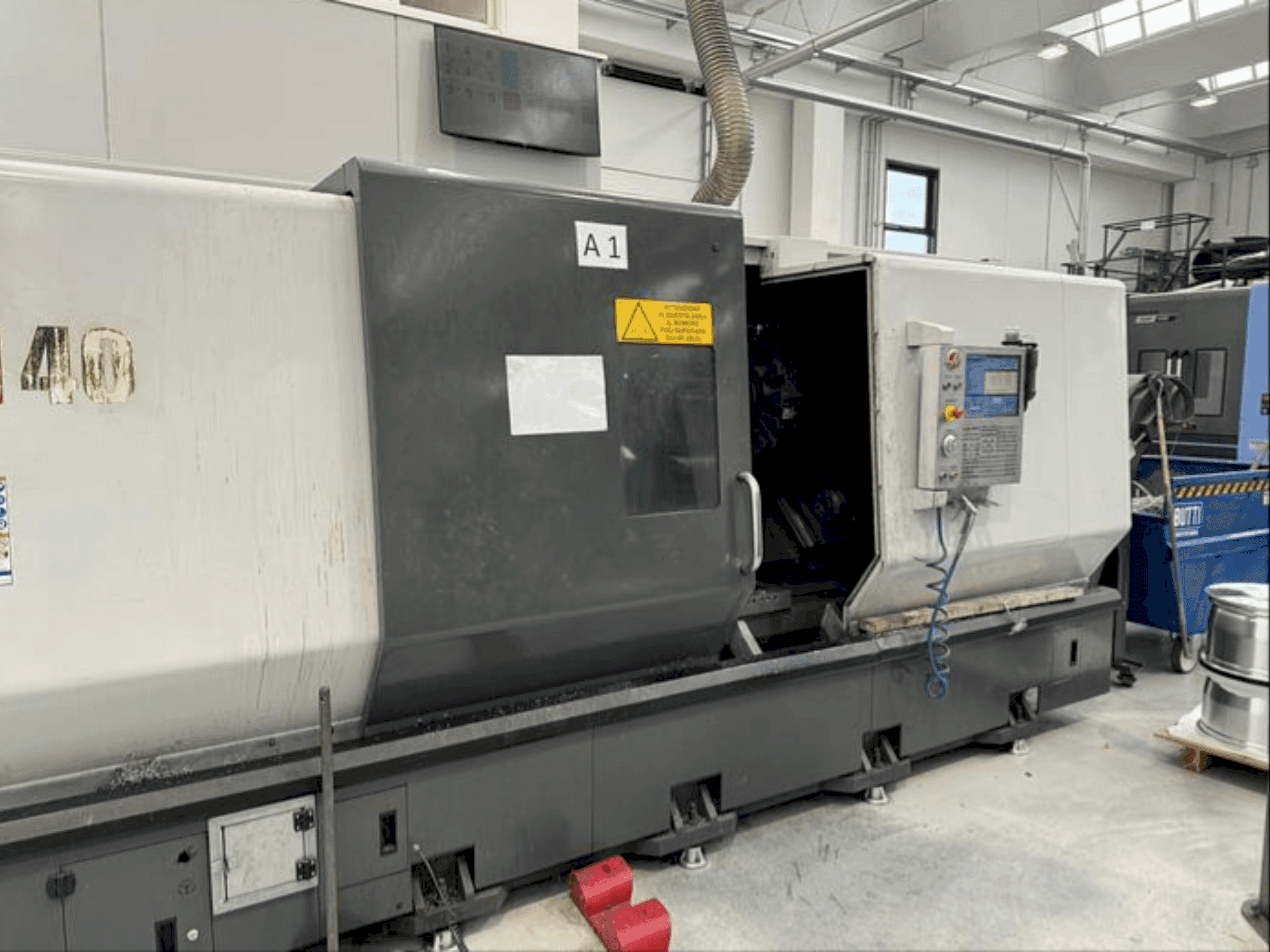 Front view of HAAS ST40 machine