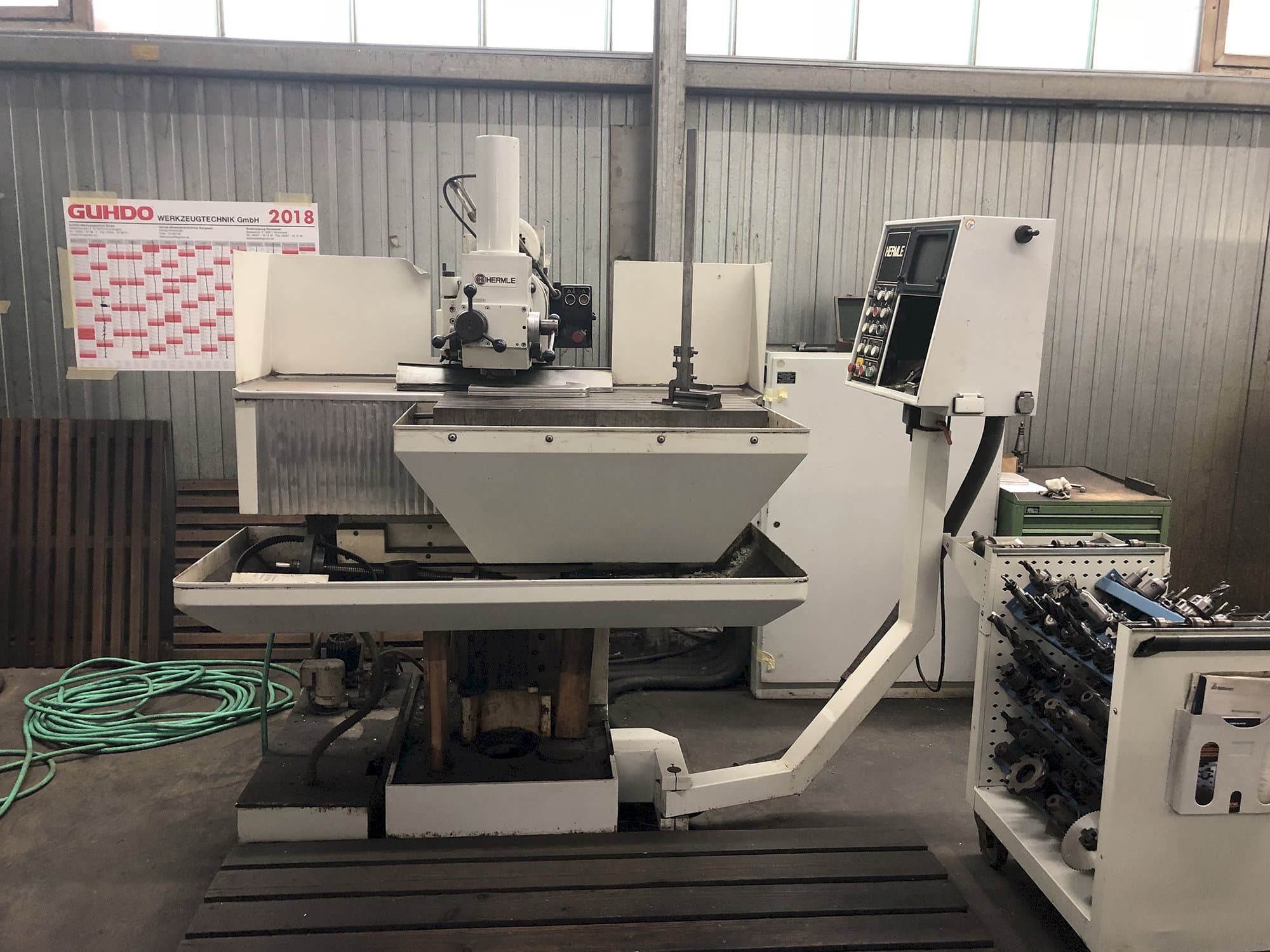 Front view of HERMLE UWF 720 Machine