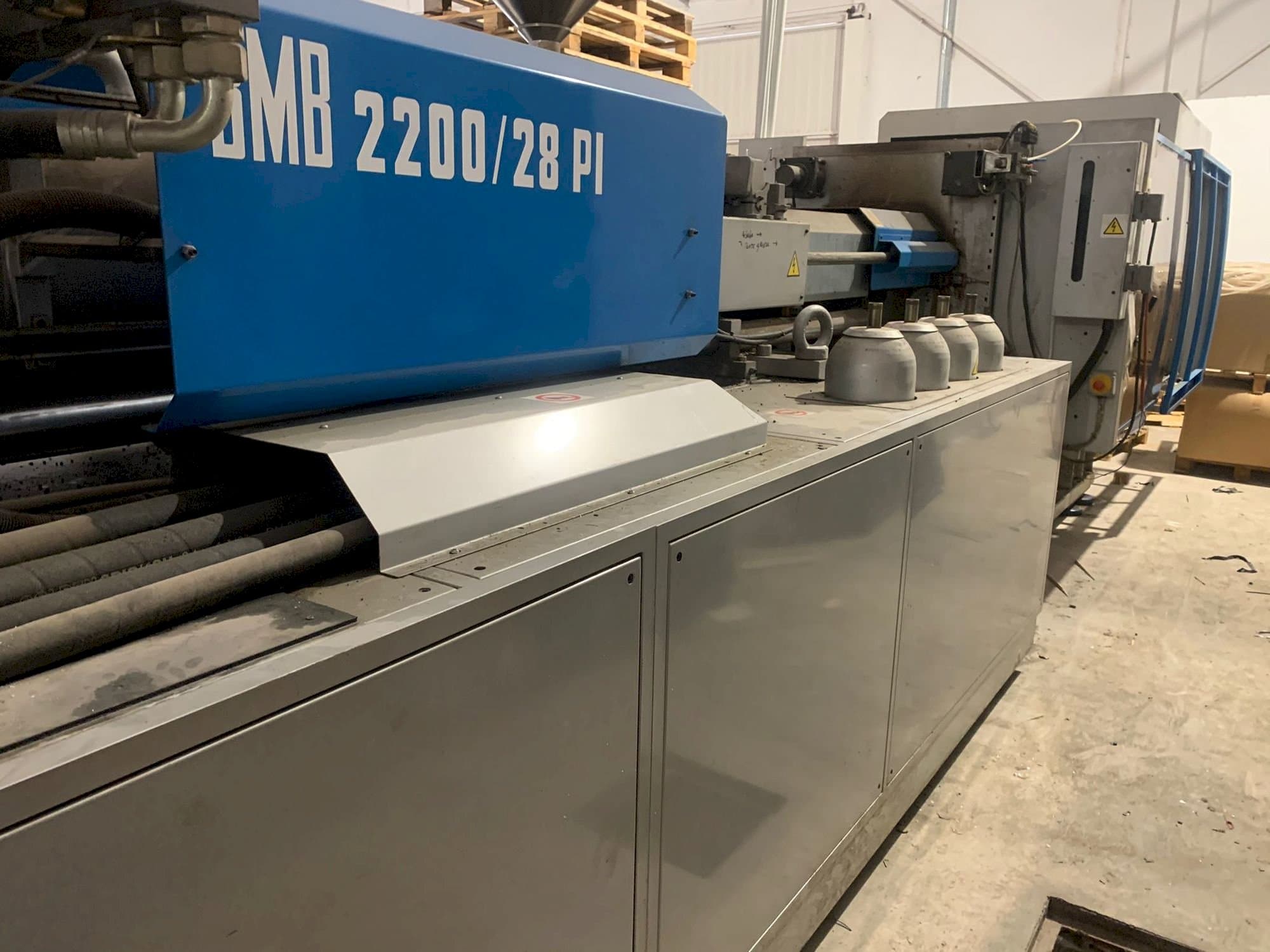 Front view of BMB KW28PI-2200  machine