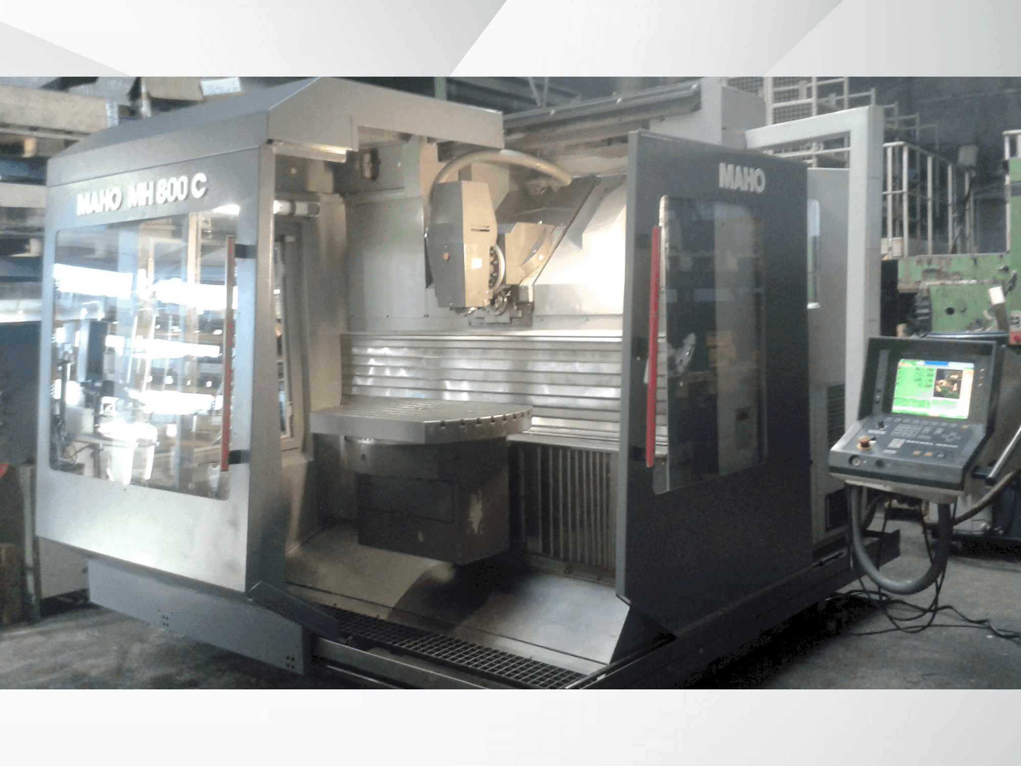 Front view of MAHO MH 800 C  machine