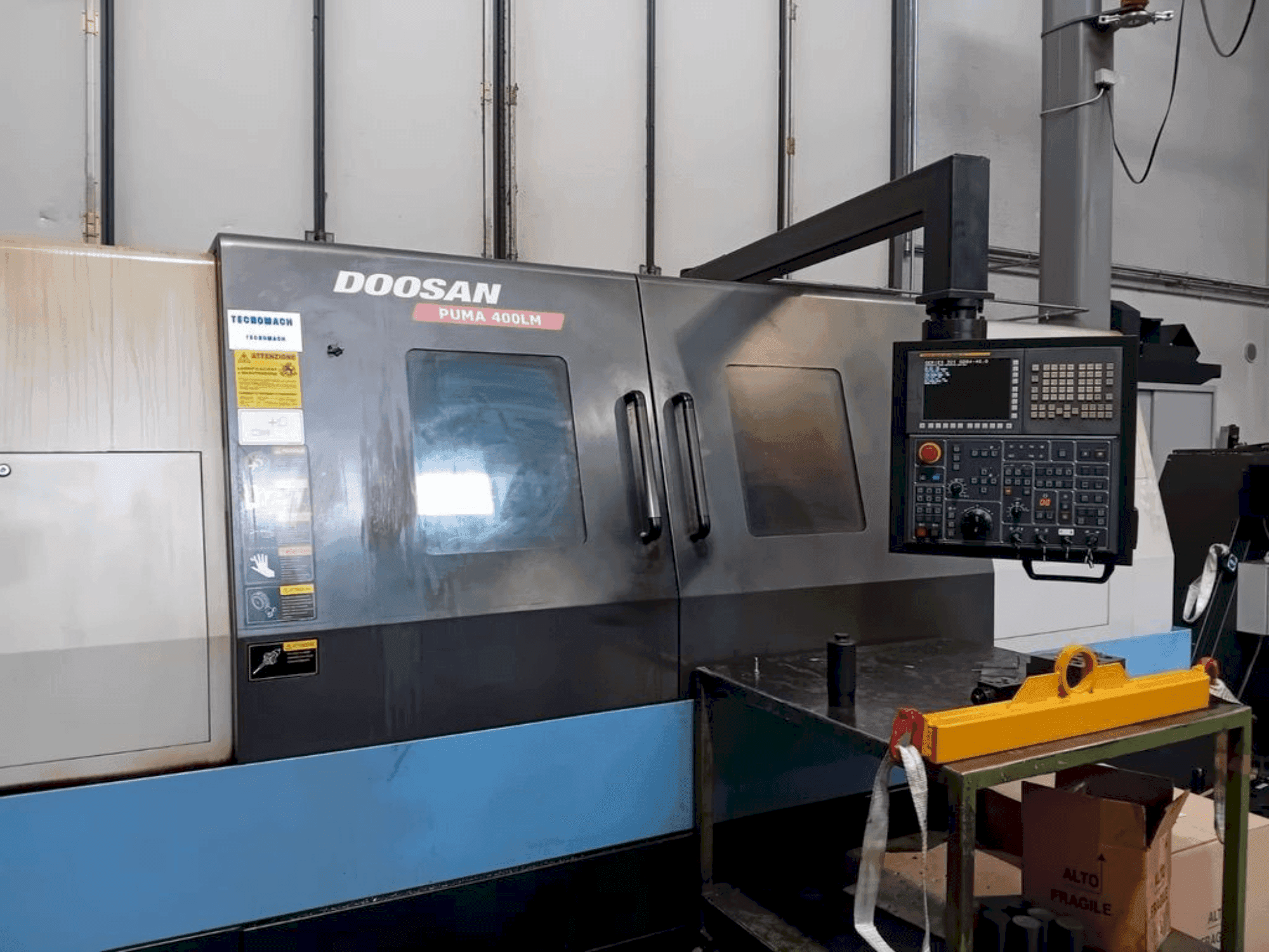 Front view of DOOSAN PUMA 400LM  machine