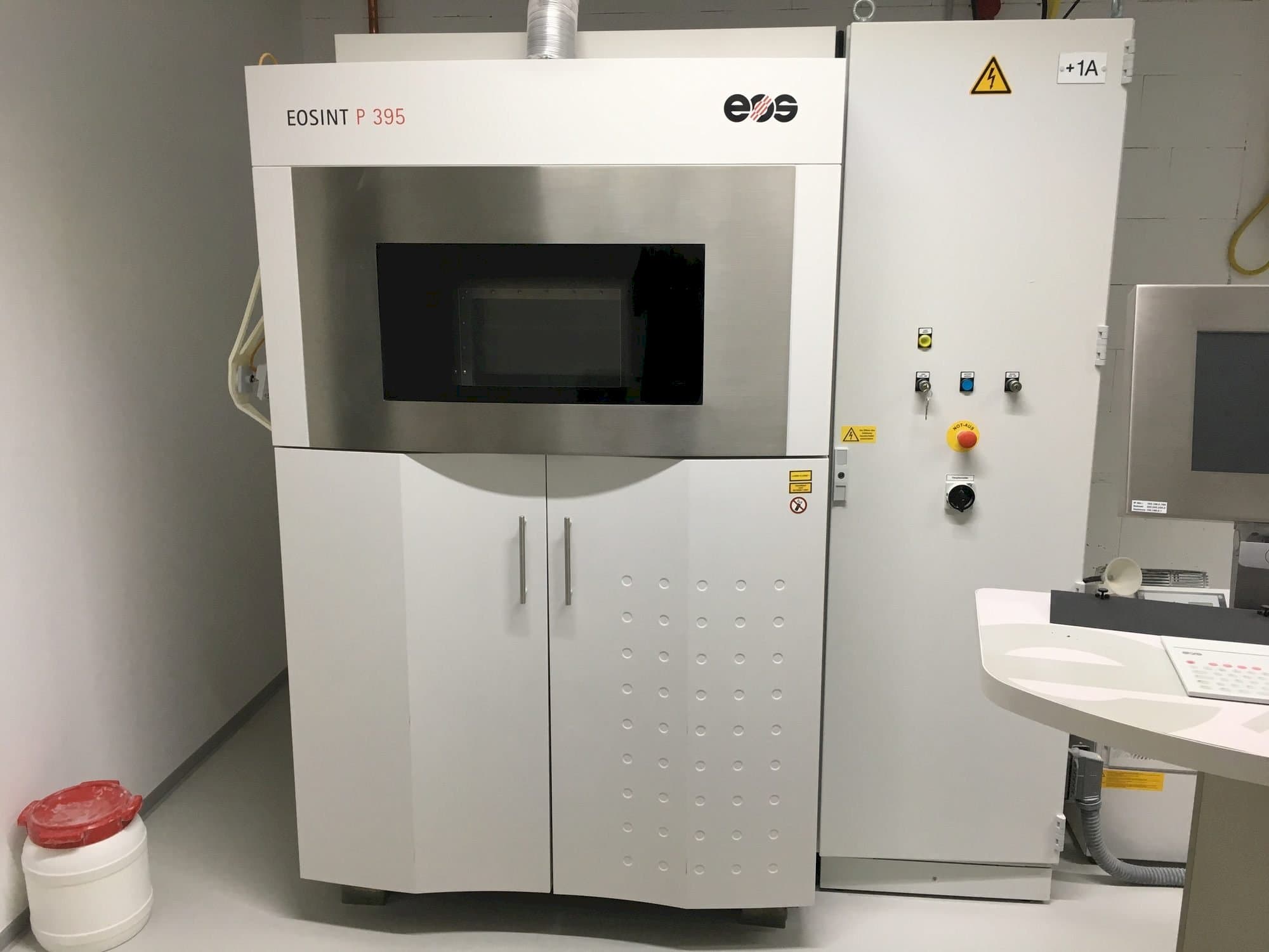 Front view of EOS EOSINT P 395  machine