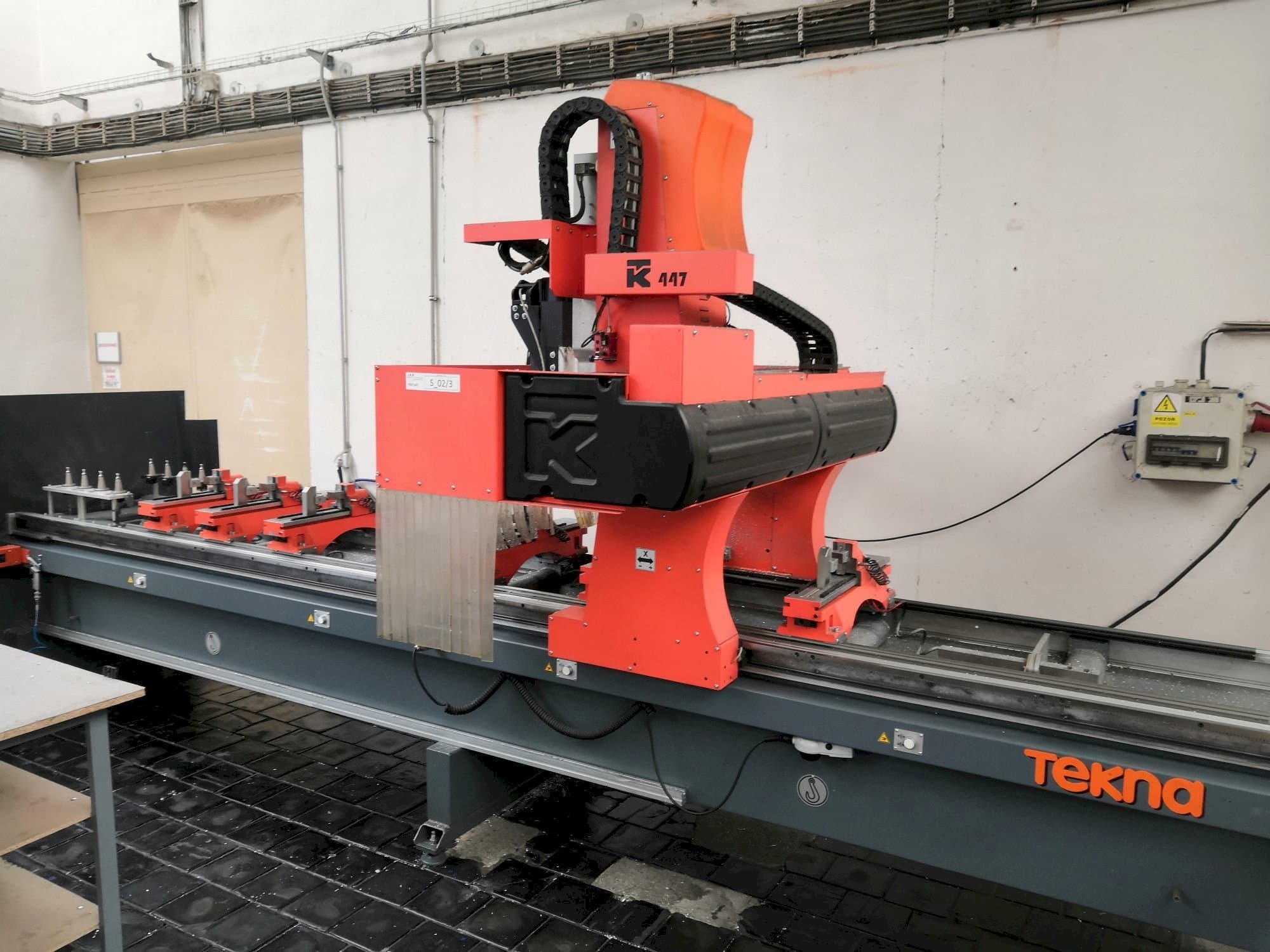 Front view of Tekna TK447/4 machine