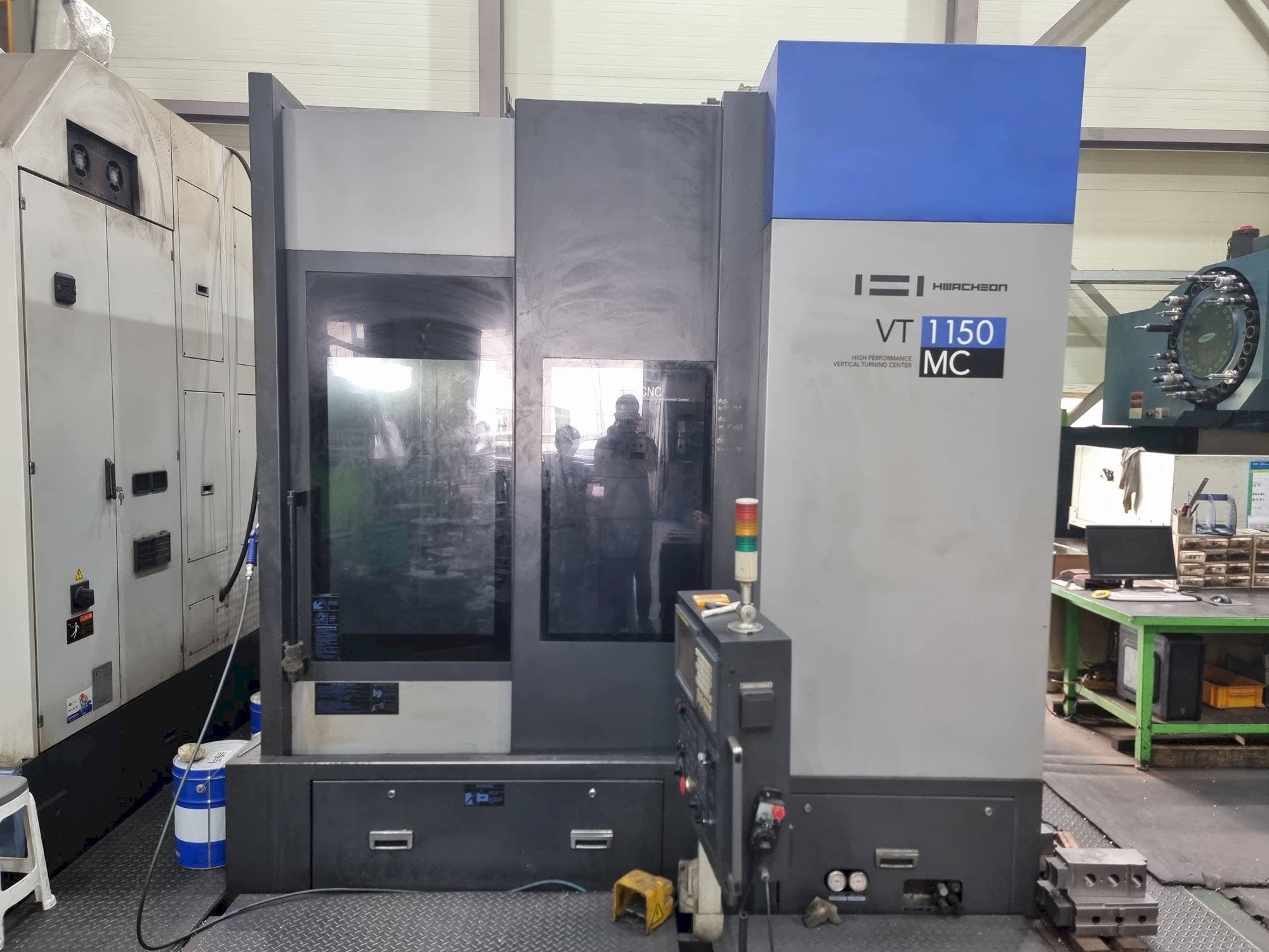 Front view of HWACHEON VT1150MC machine
