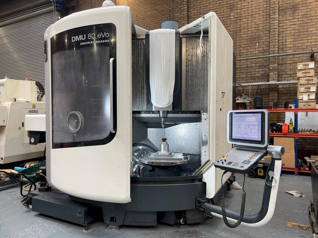 Front view of DMG DMU 80 eVo Linear machine