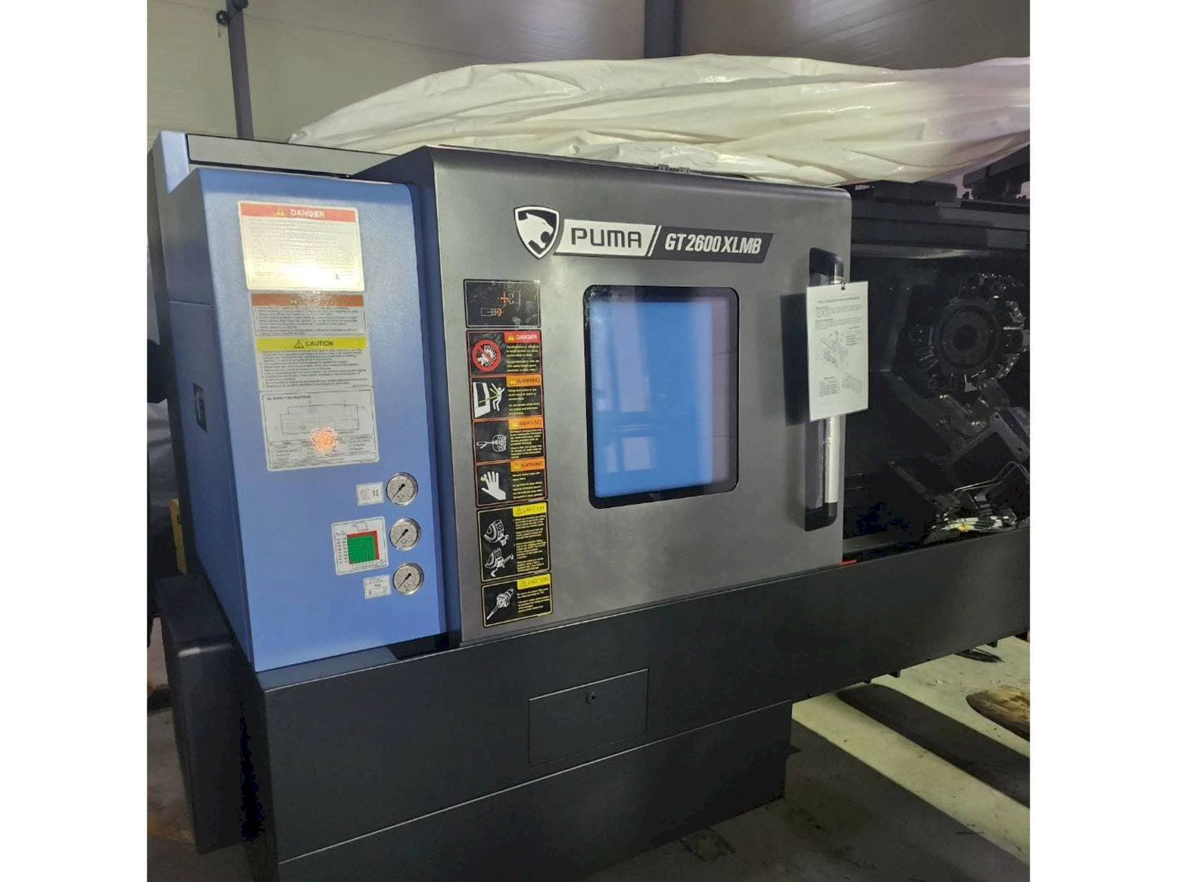 Front view of DN SOLUTIONS   machine