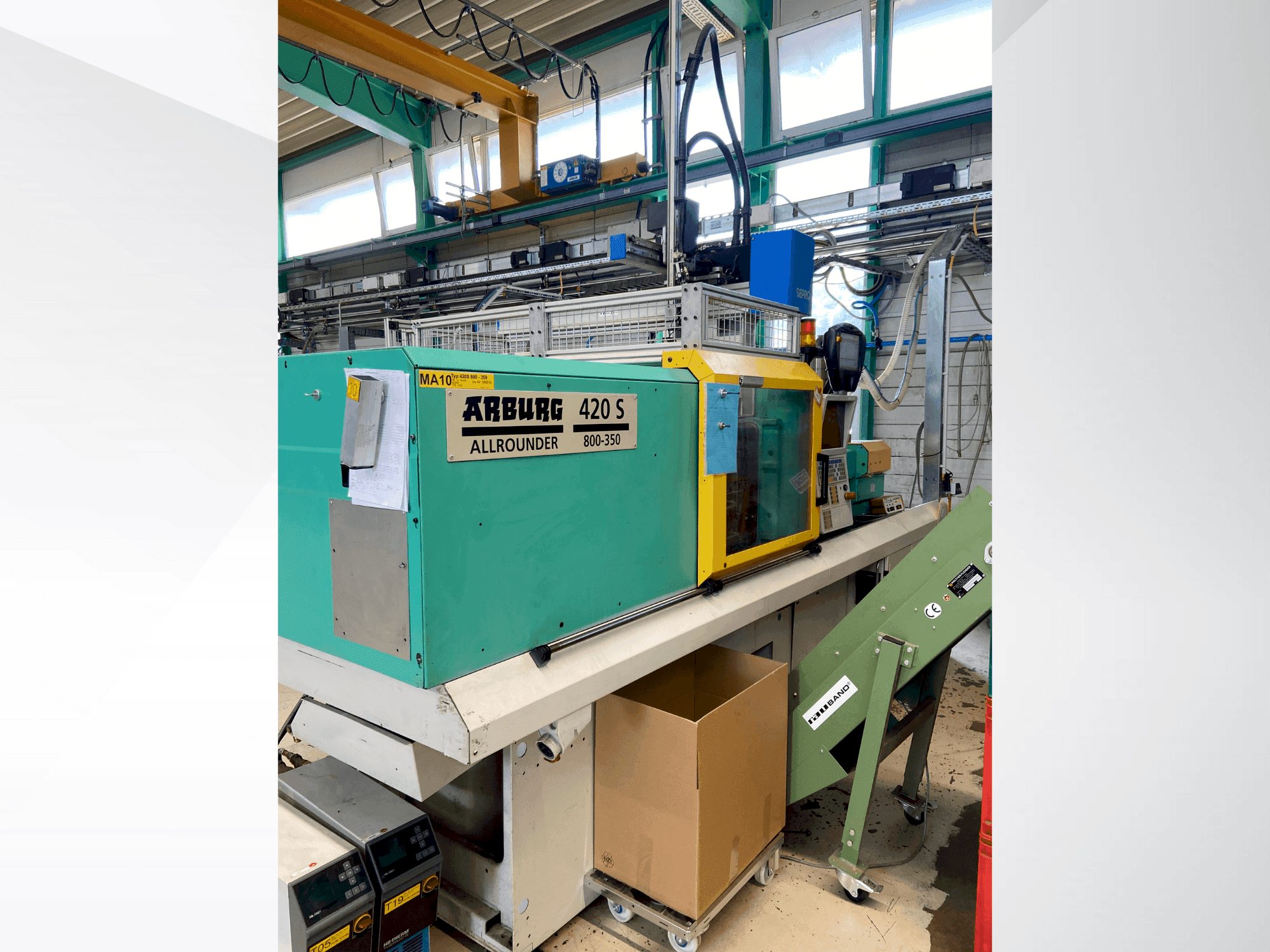 Front view of Arburg Allrounder 420 S 800-350 machine