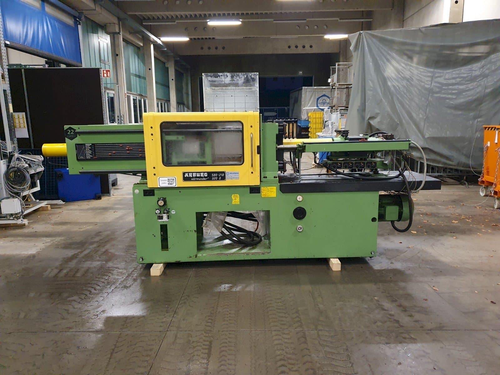 Front view of Arburg Allrounder 320 D 500-210 machine