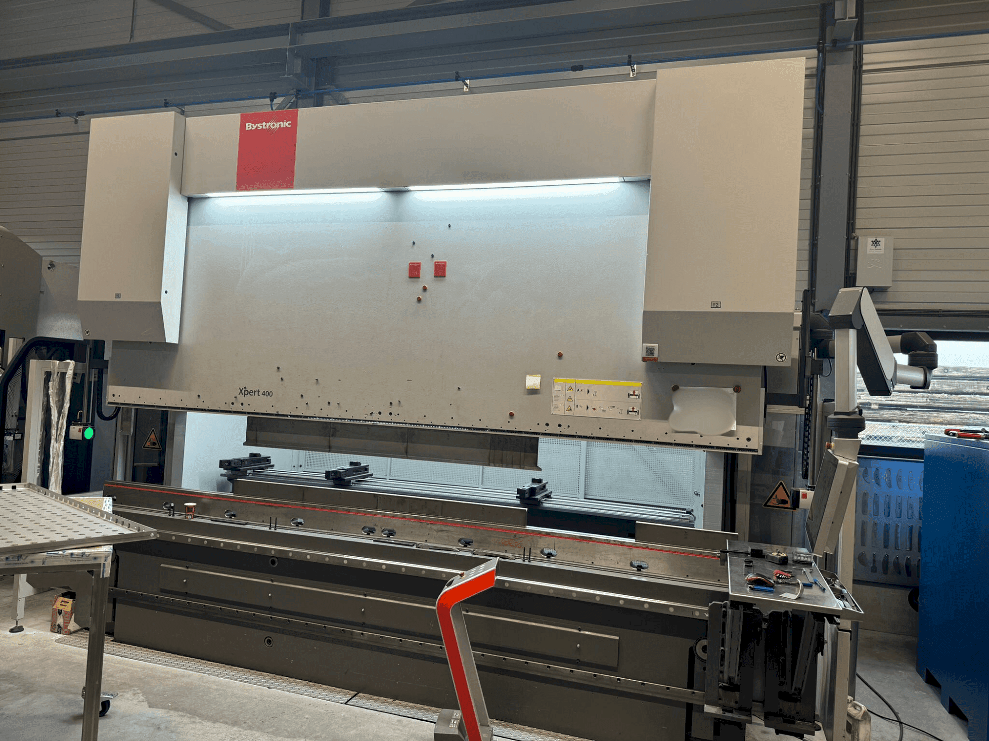 Front view of Bystronic Xpert 400/4100  machine