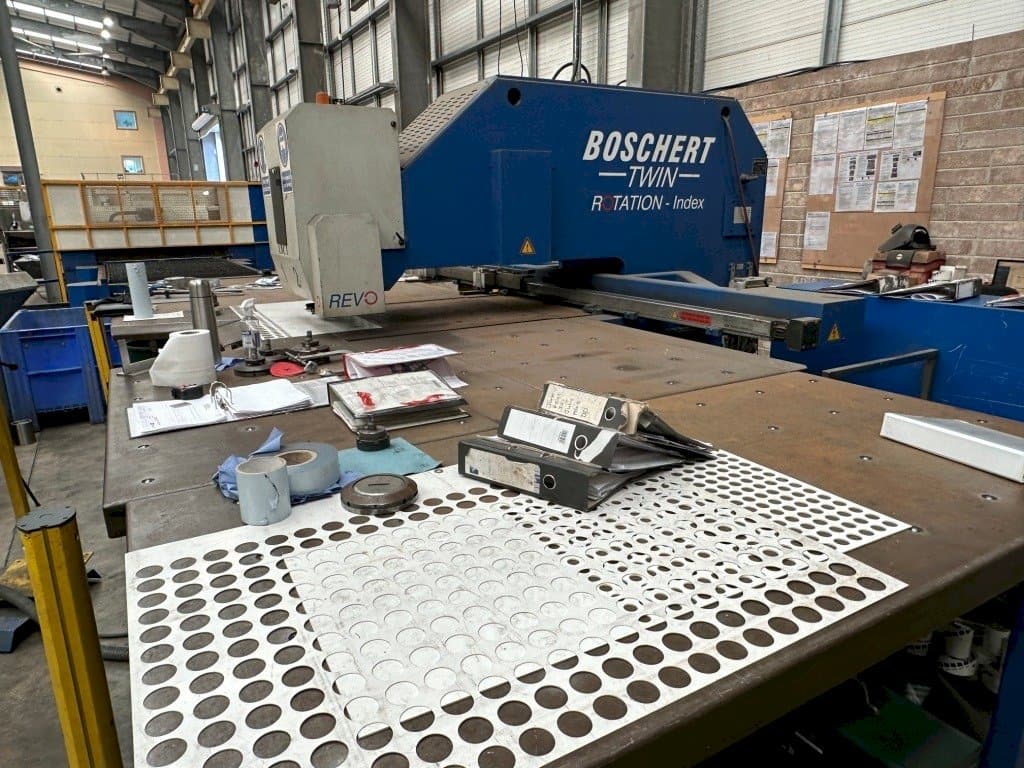 Front view of Boschert Twin 1000 Inde machine