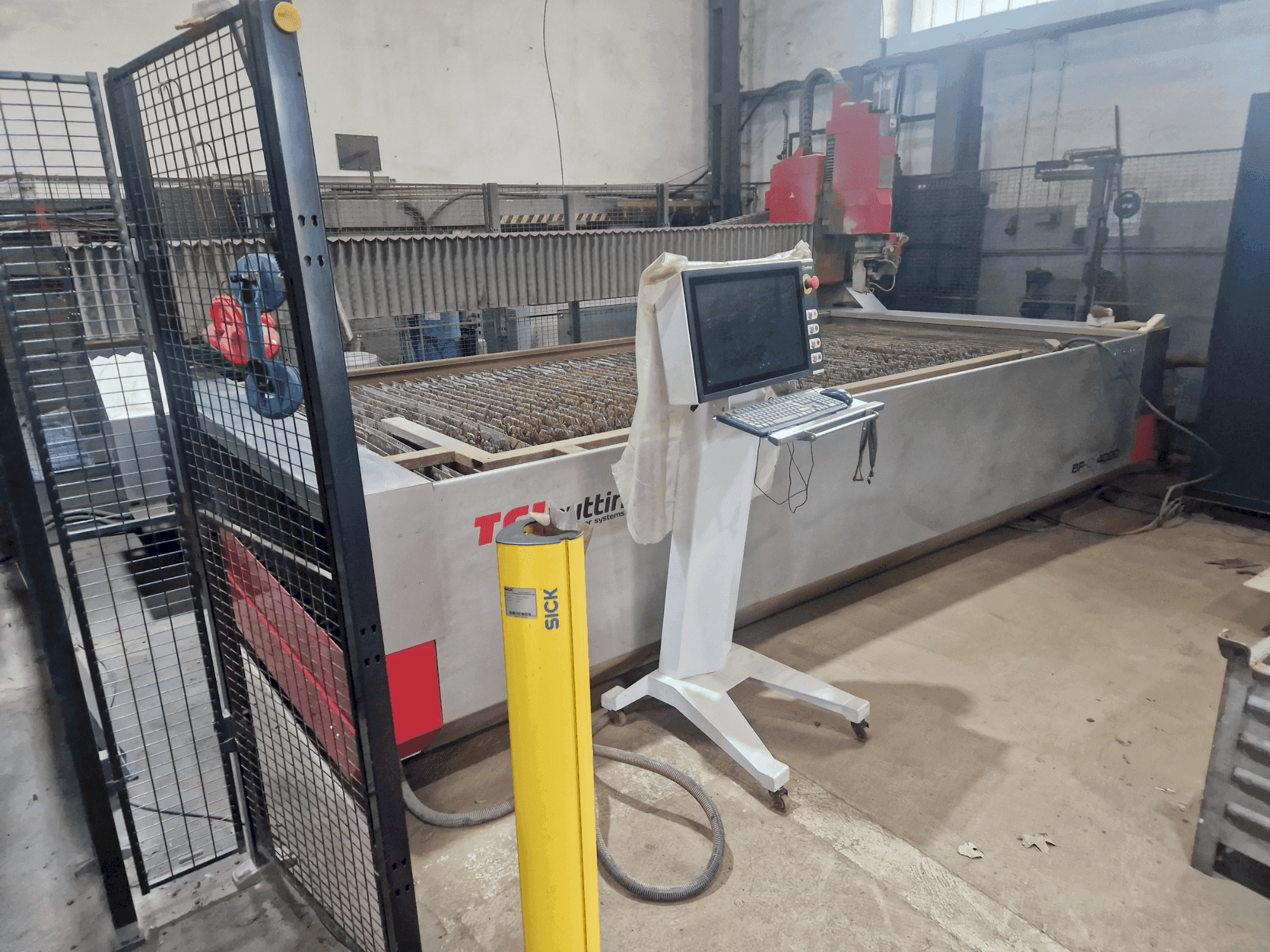 Front view of TCI BP-C 4020 5X  machine