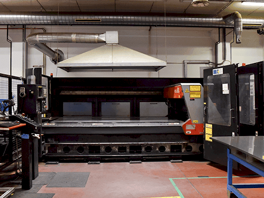 Front view of AMADA FO-3015  machine