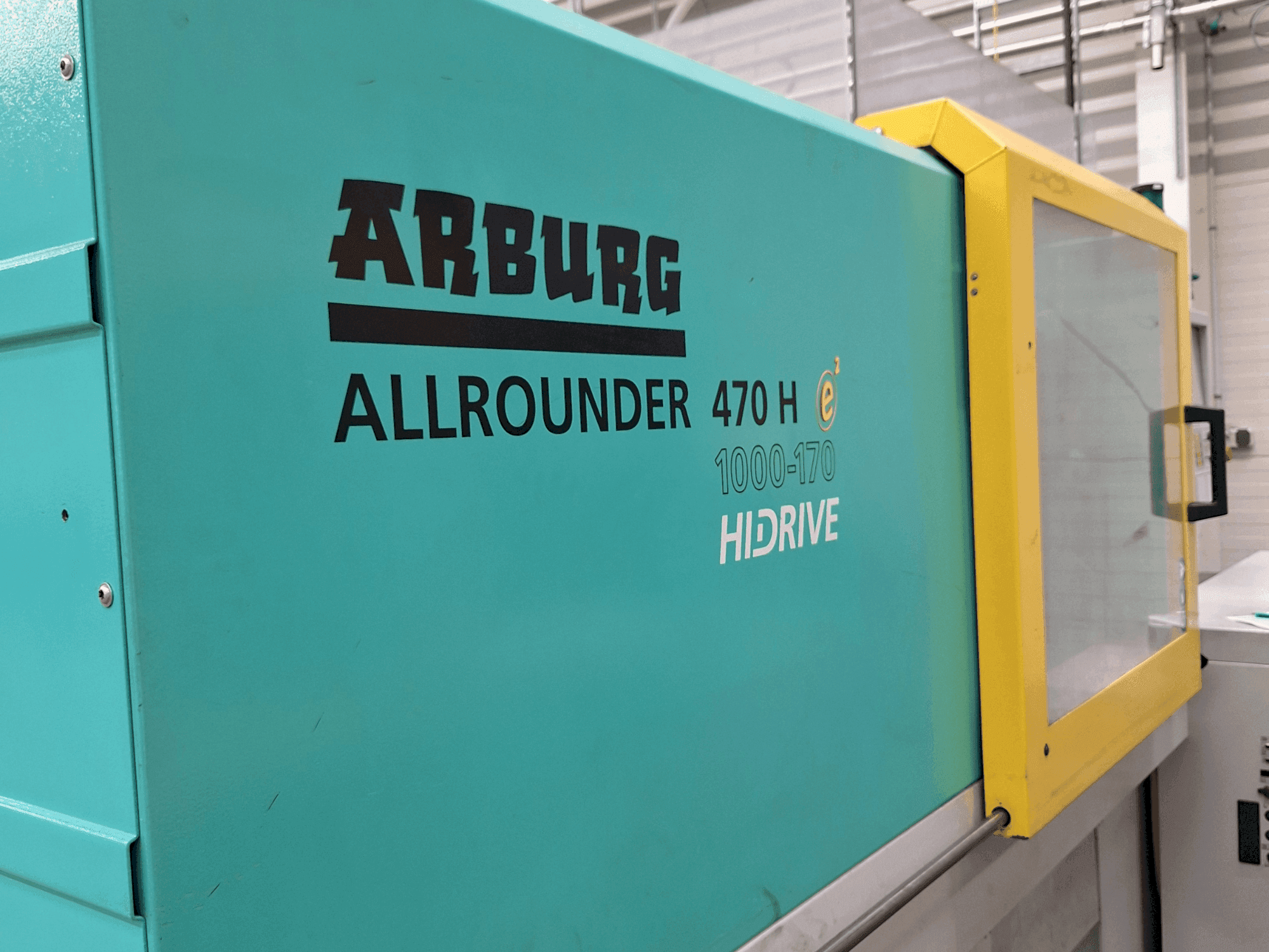 Front view of Arburg 470 H 1000-170 machine