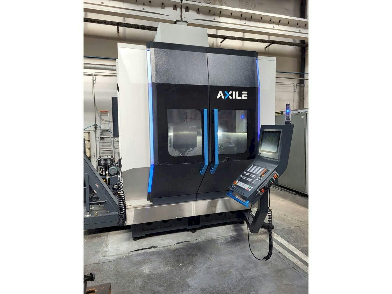 Front view of AXILE G8  machine