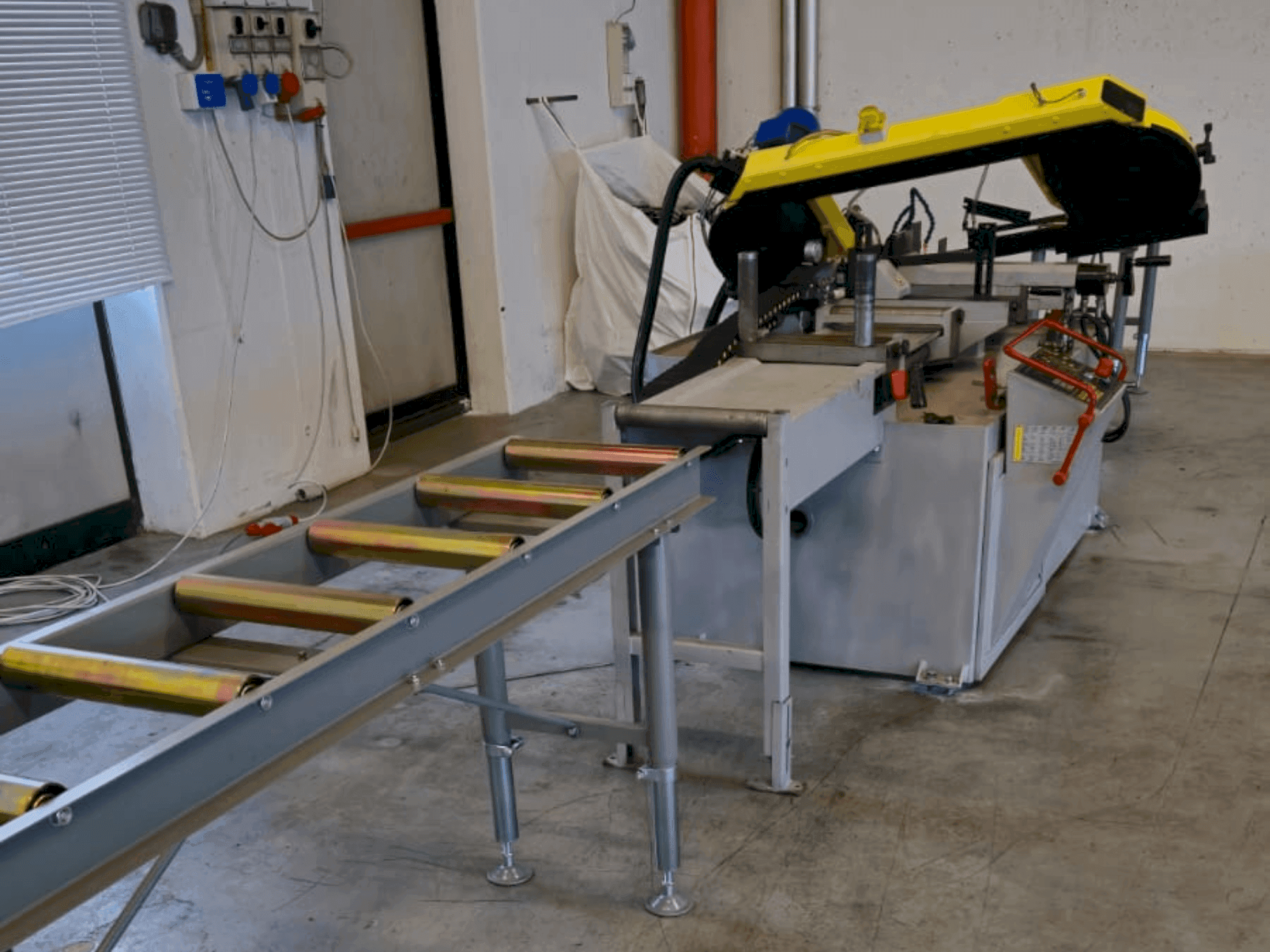 Front view of FMB JUPITER  machine