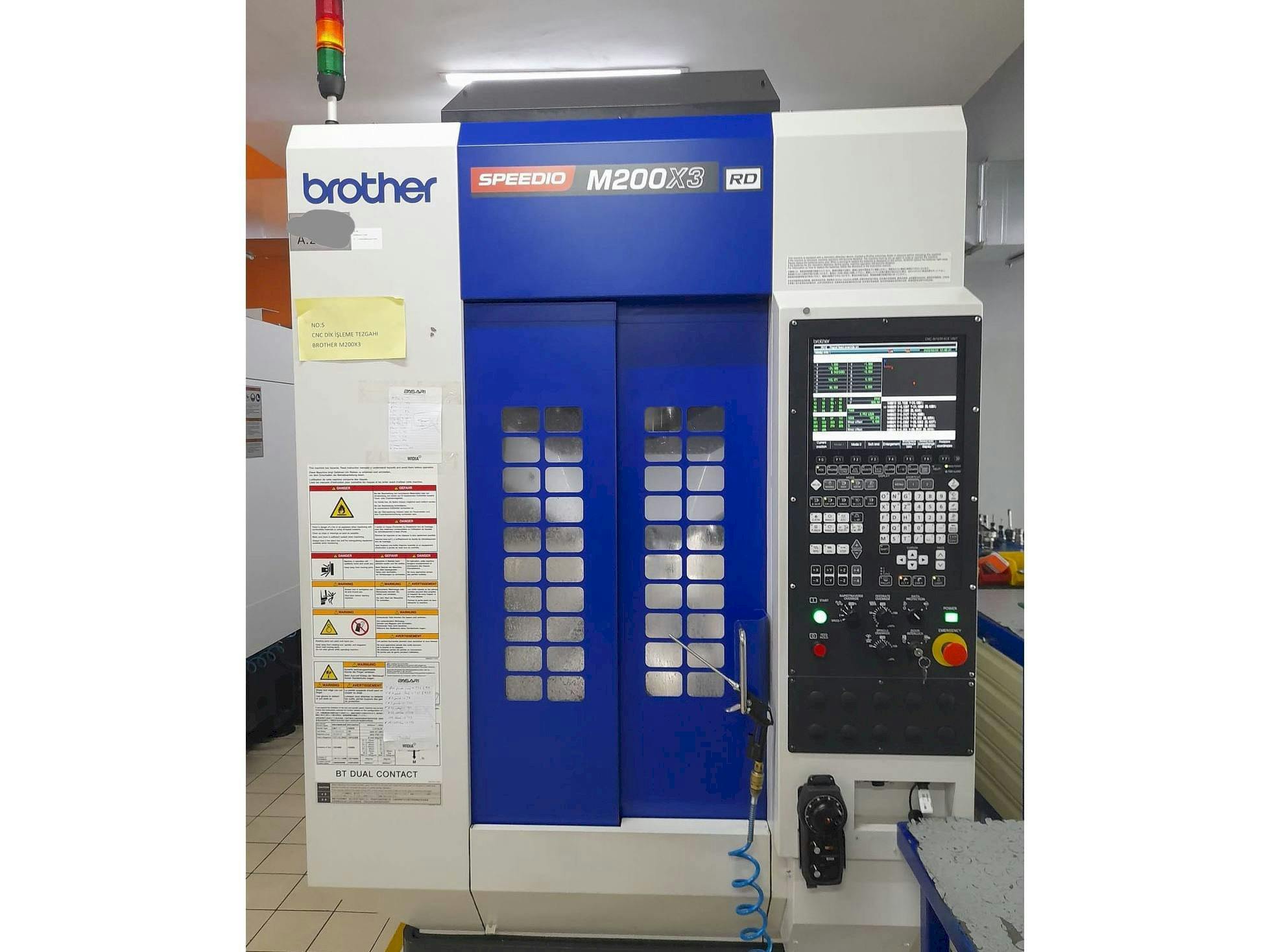 Front view of Brother M200X3  machine