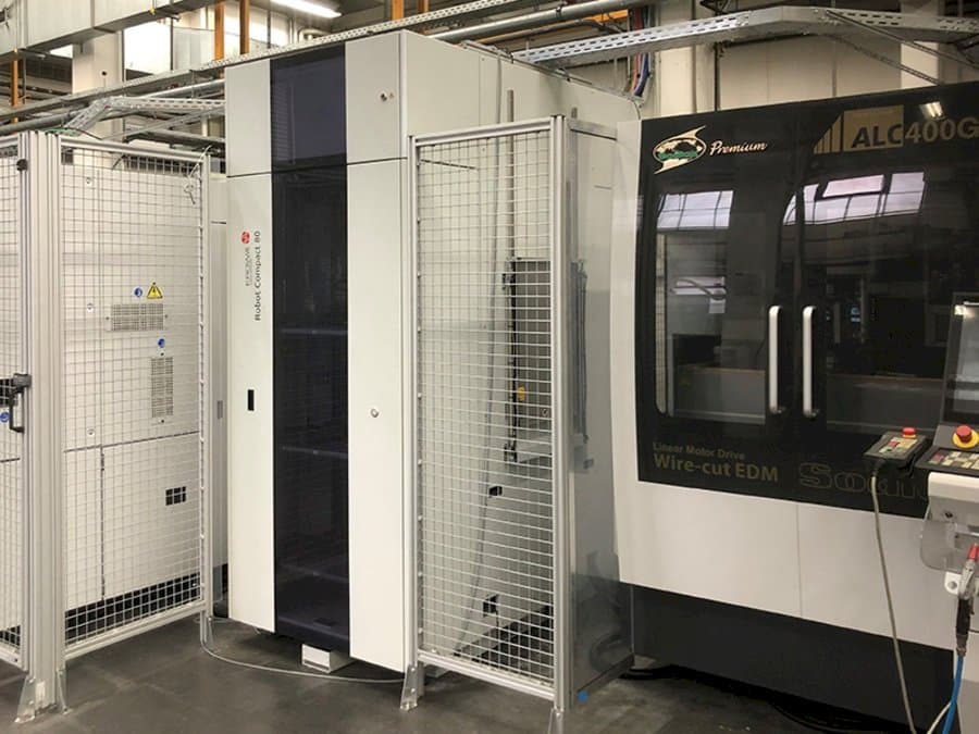 Front view of Sodick ALC400G machine