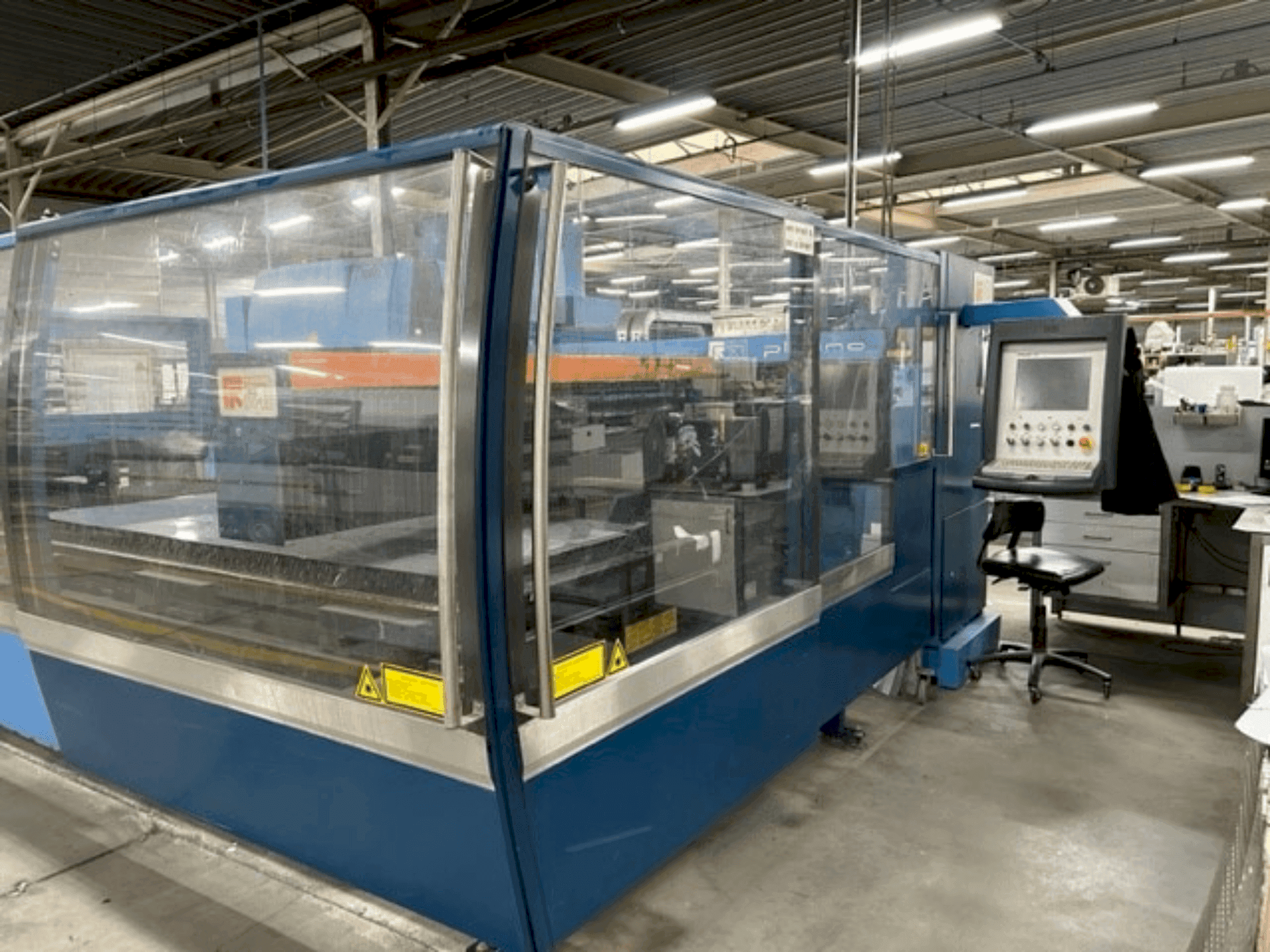 Front view of Prima Power PLATINO HS P20L 2040 (2008)  machine