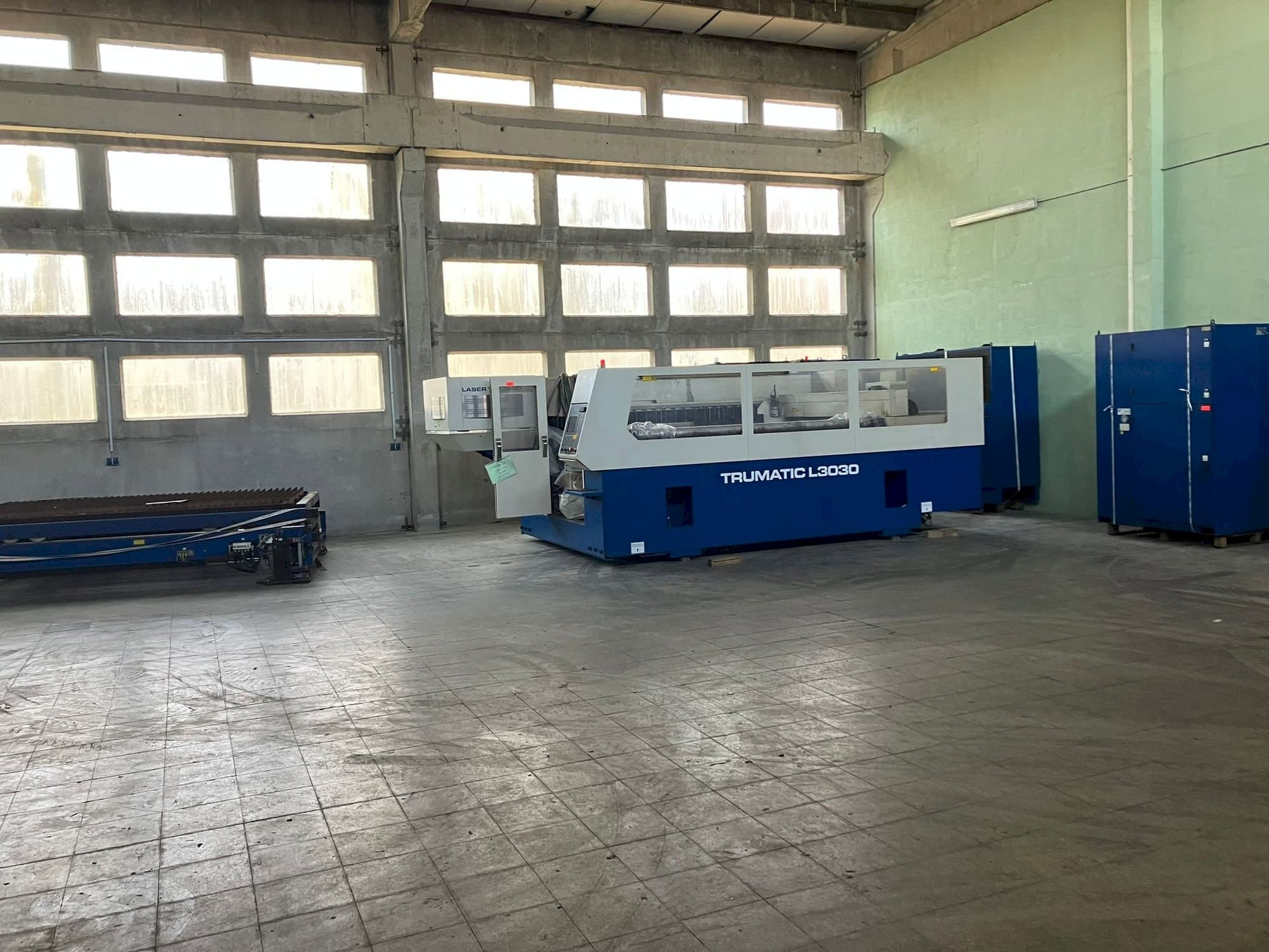 Front view of Trumpf Trumatic L3030 machine