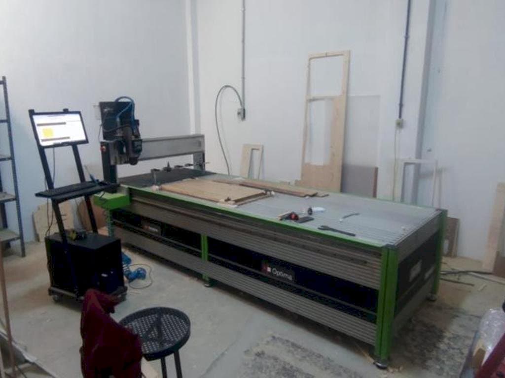 Front view of OPTIMA 2510 machine