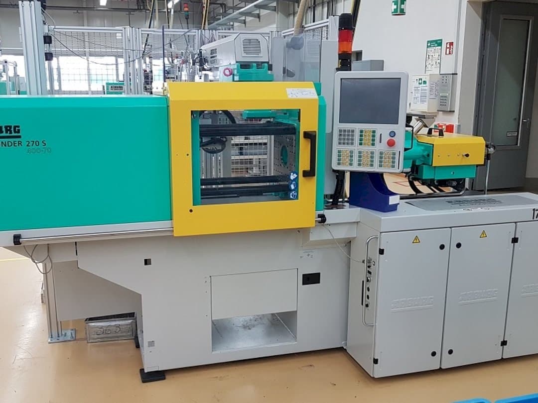 Front view of Arburg SGM 270 S 400-70 machine