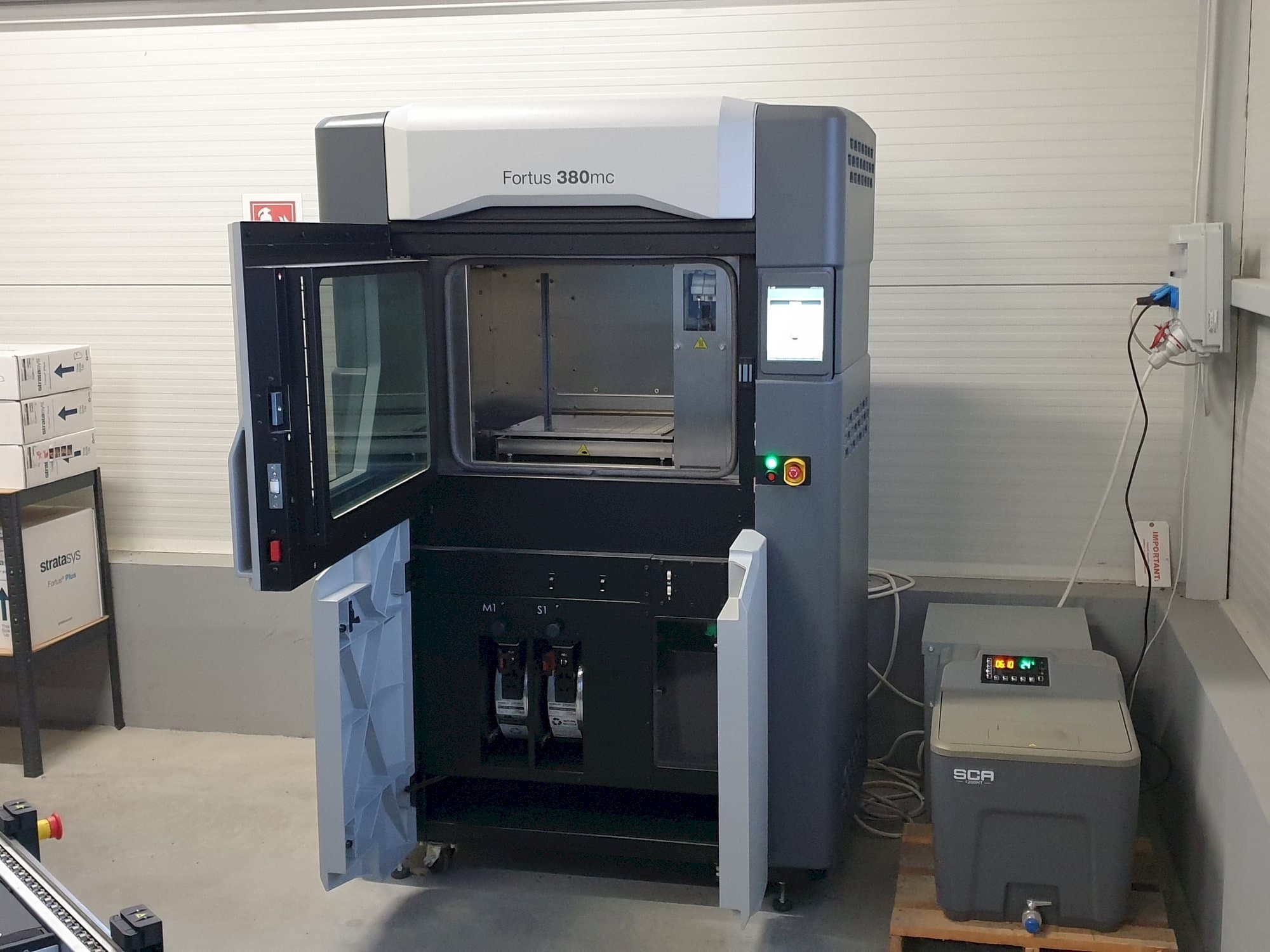 Front view of Stratasys Fortus 380mc machine
