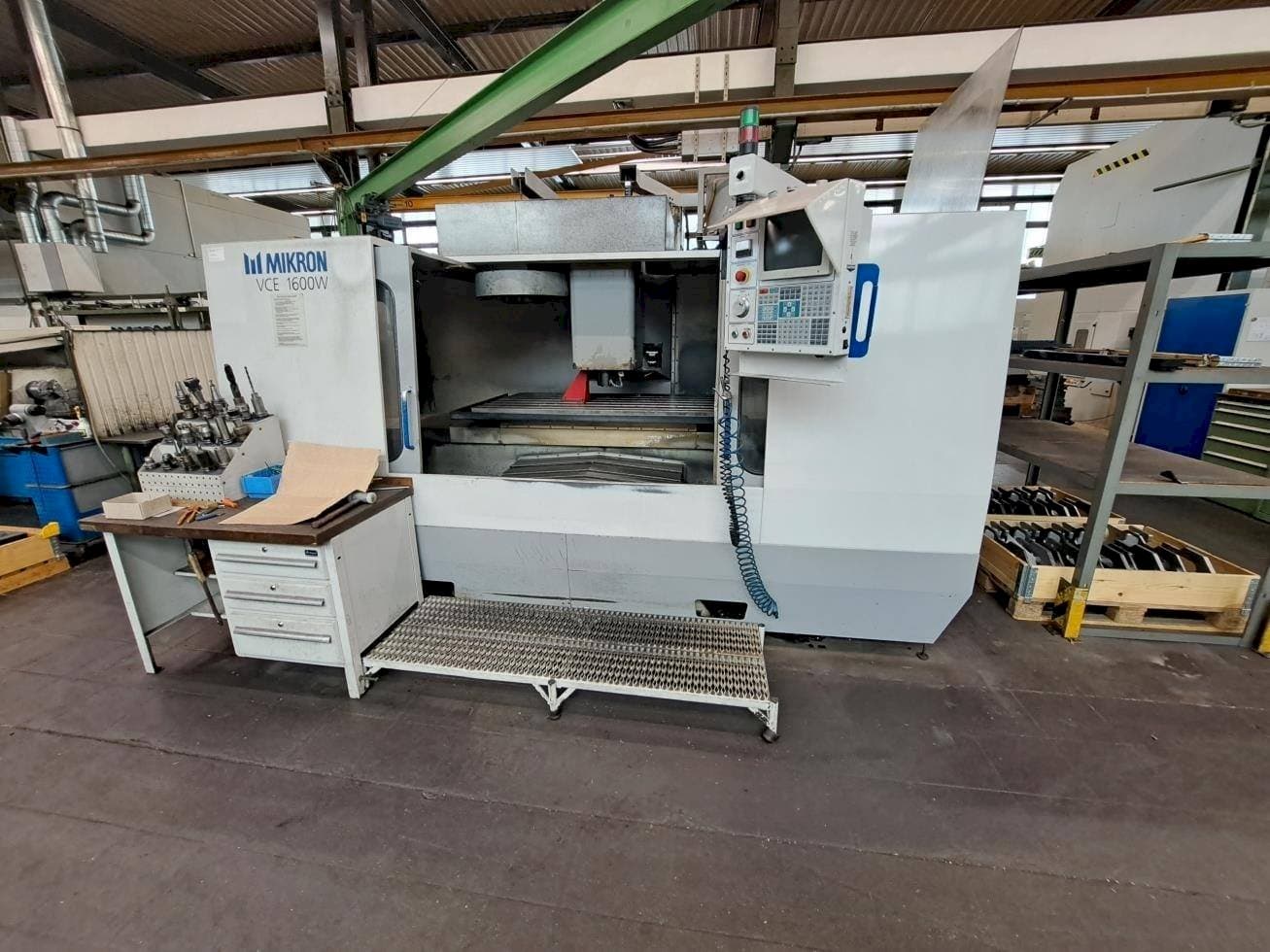 Front view of HAAS MIKRON VCE 1600W machine