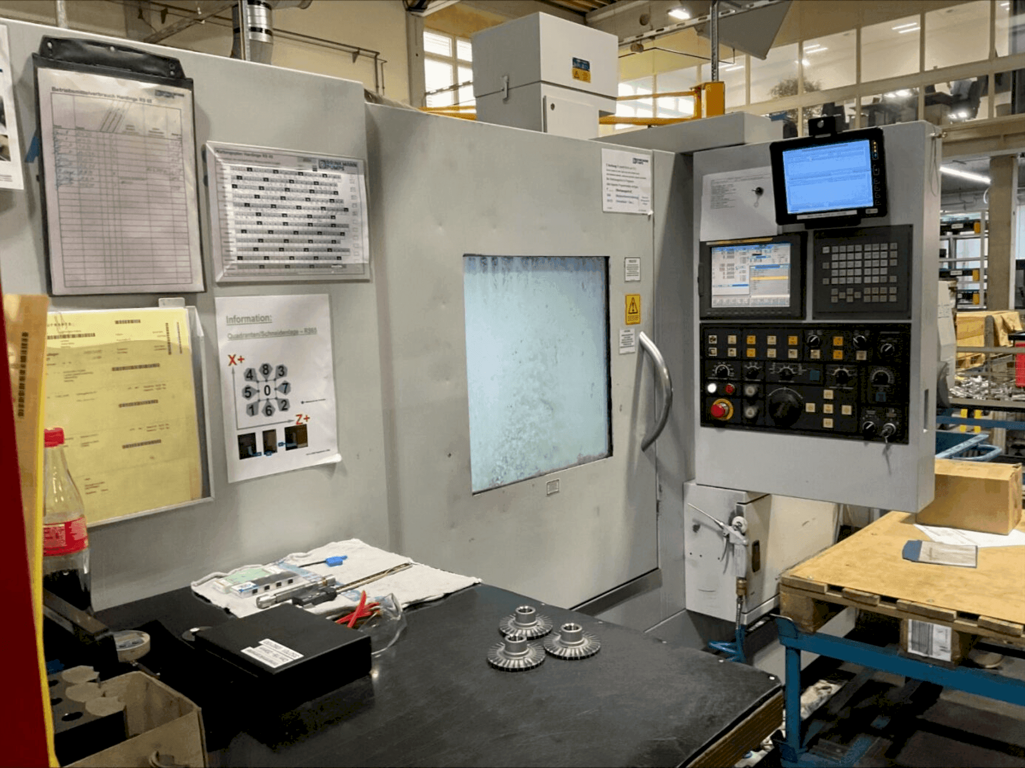 Front view of HARDINGE RS65 machine