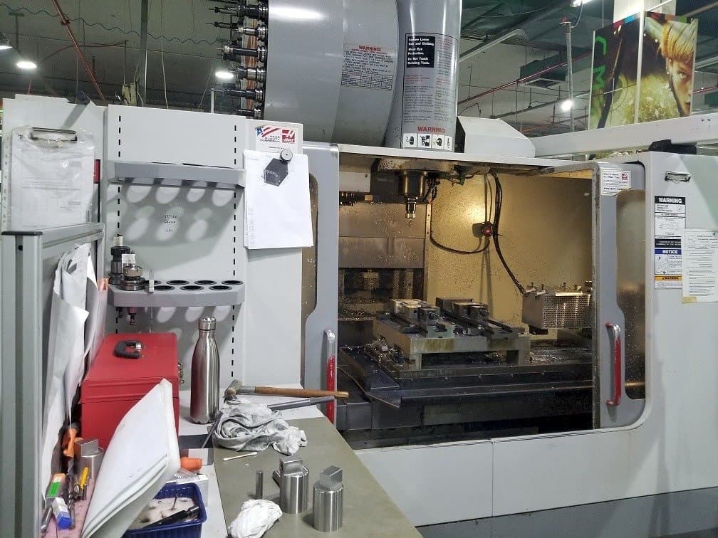 Front view of HAAS VF-4SS machine