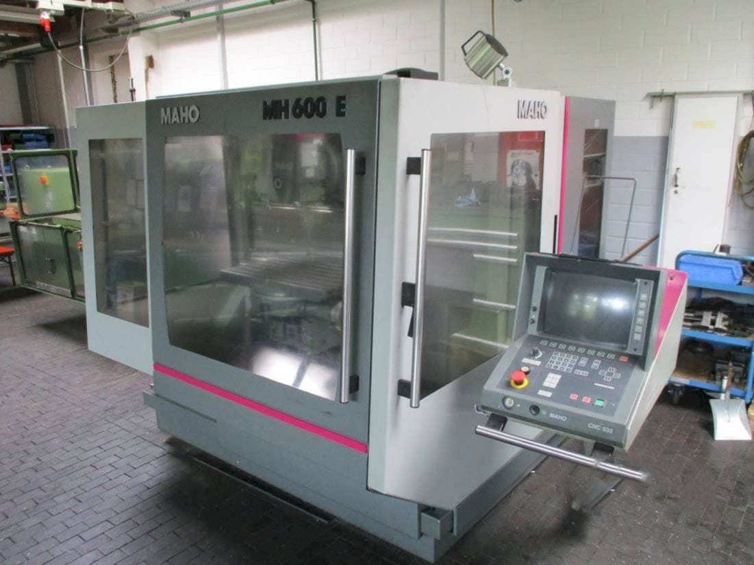 Front view of MAHO MAHO 600 E machine