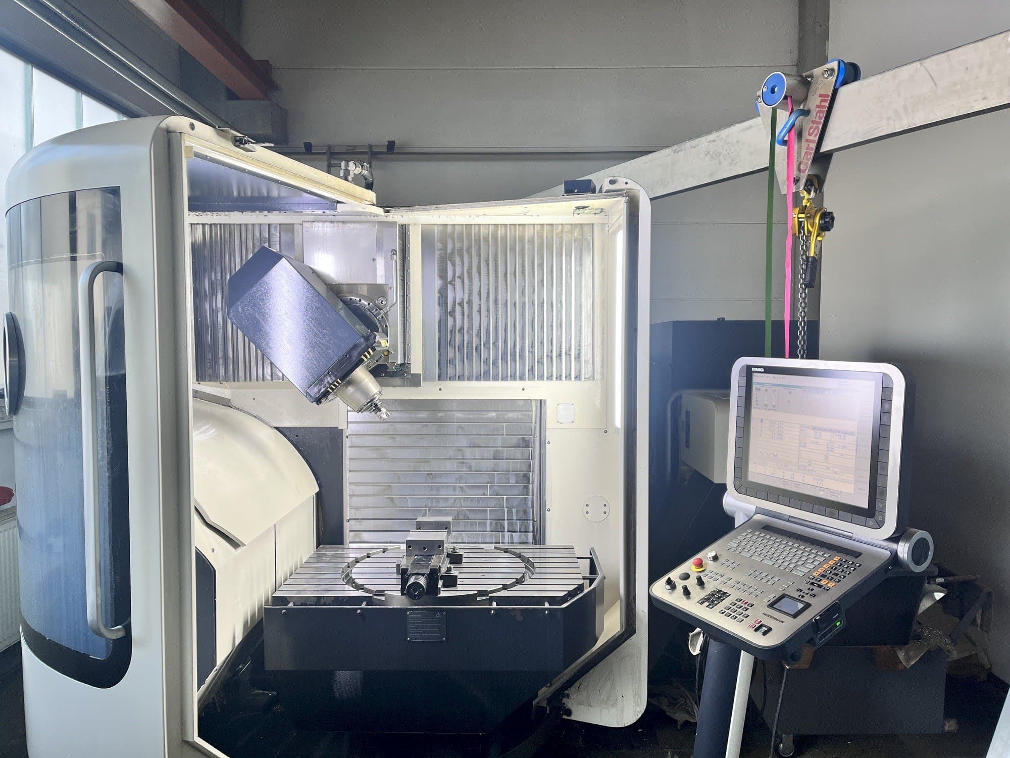 Front view of DMG MORI DMU 60 monoBLOCK  machine