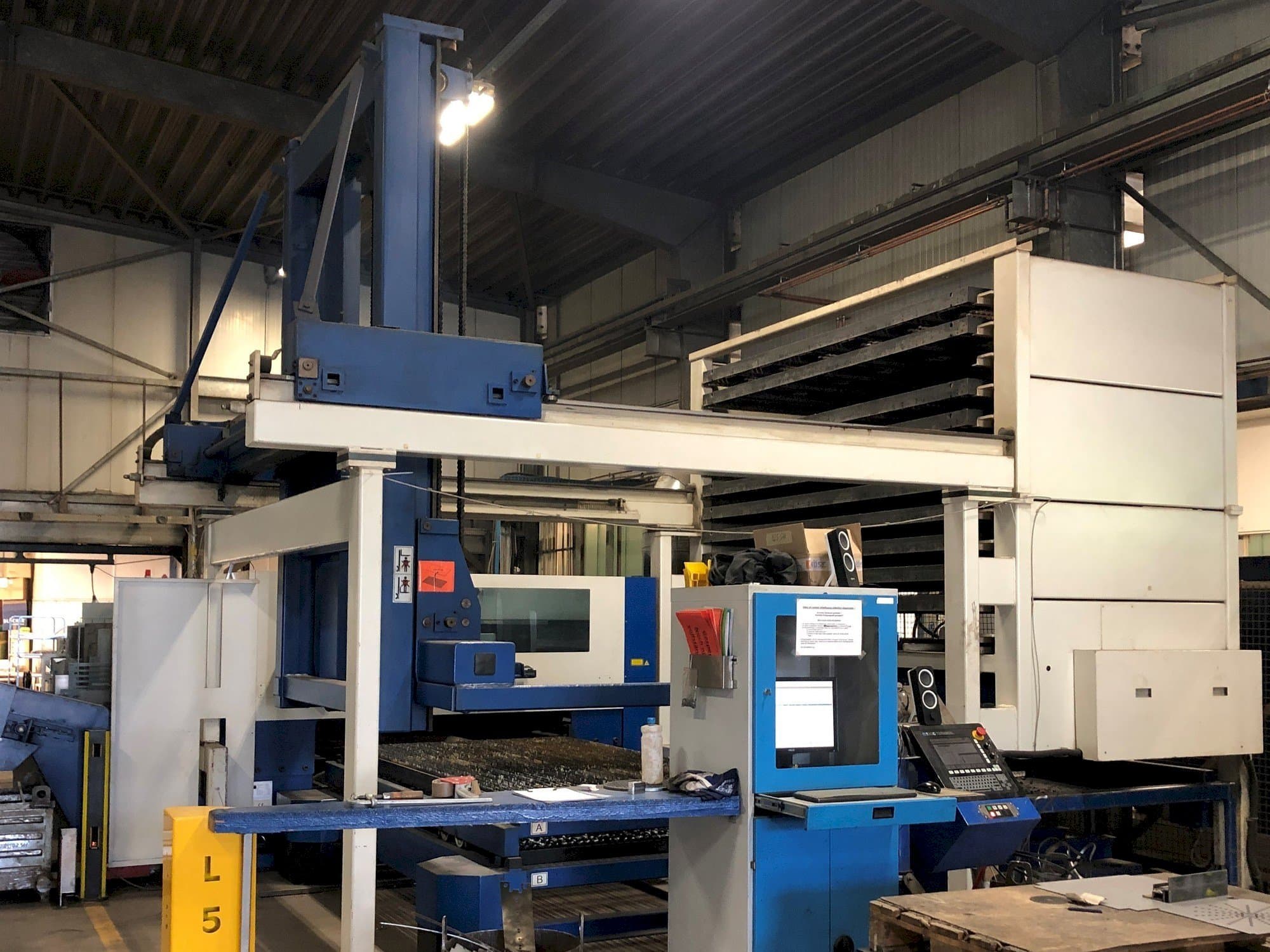 Front view of Trumpf Trumatic L3050 machine