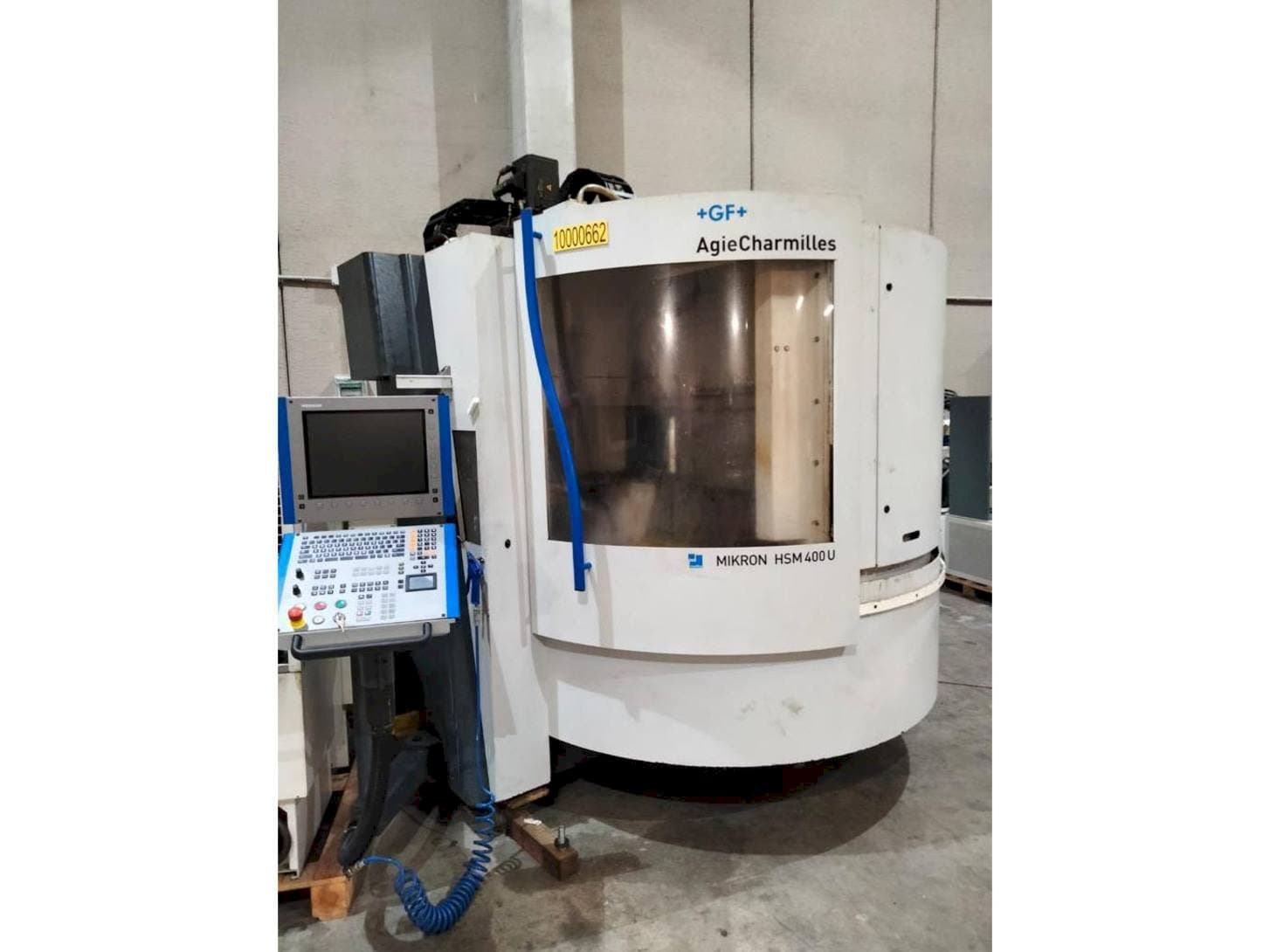 Front view of MIKRON HSM 400 U  machine