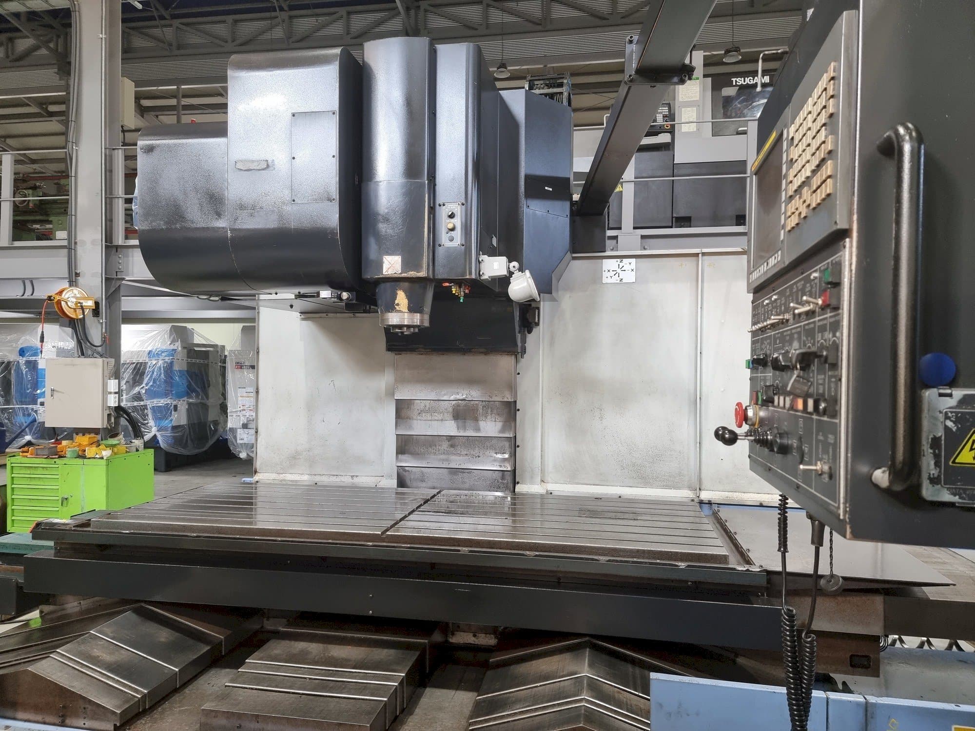 Front view of Doosan VM 960L  machine