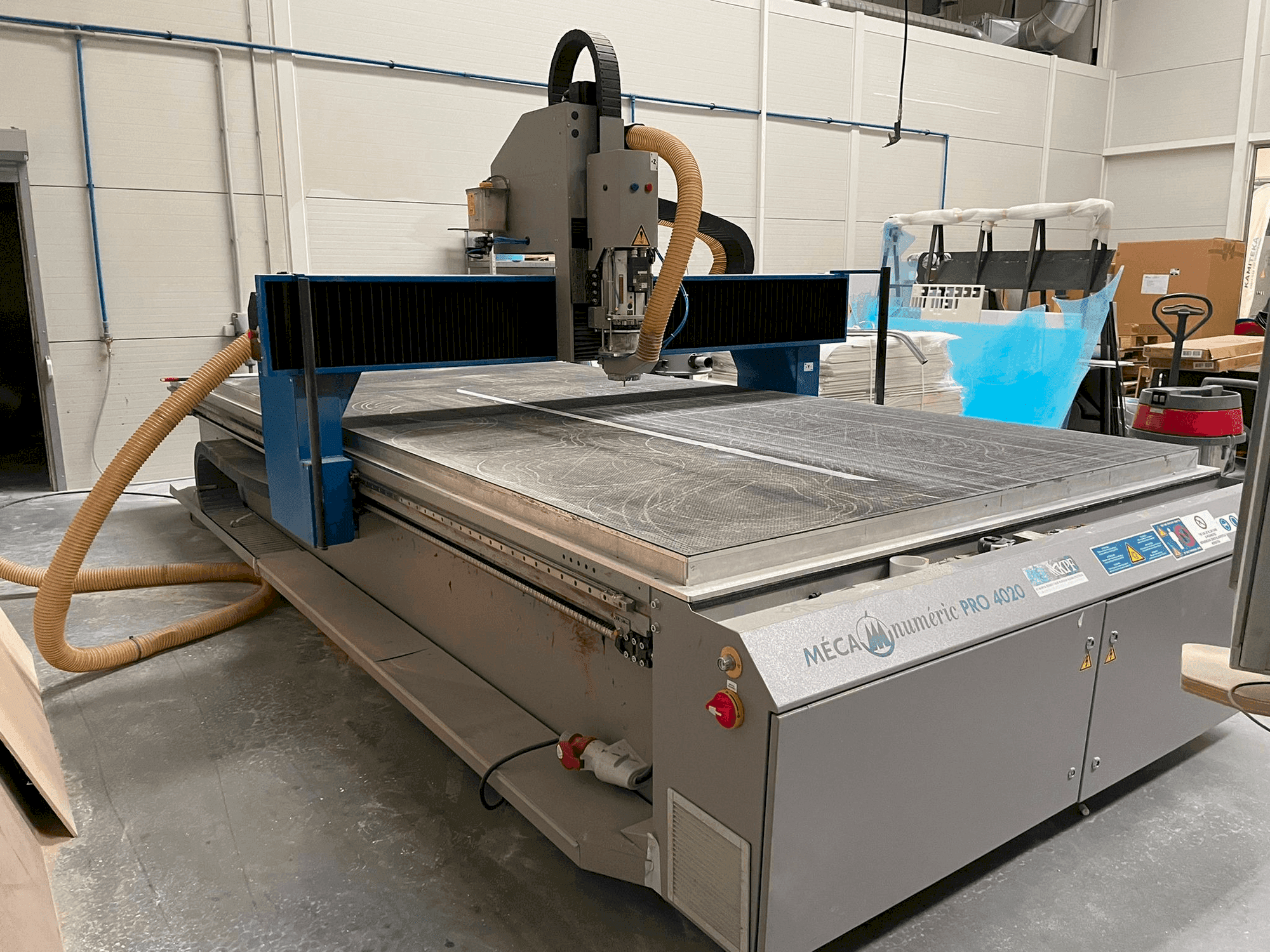 Front view of MECANUMERIC PRO 4020  machine