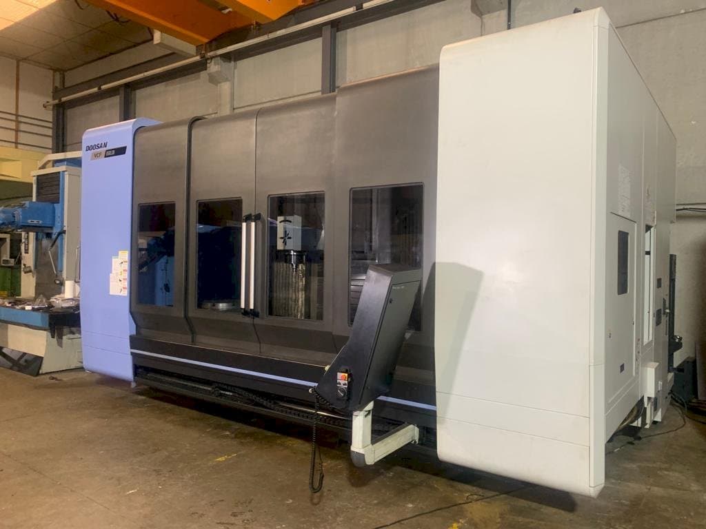 Front view of Doosan VCF 850 LSR machine