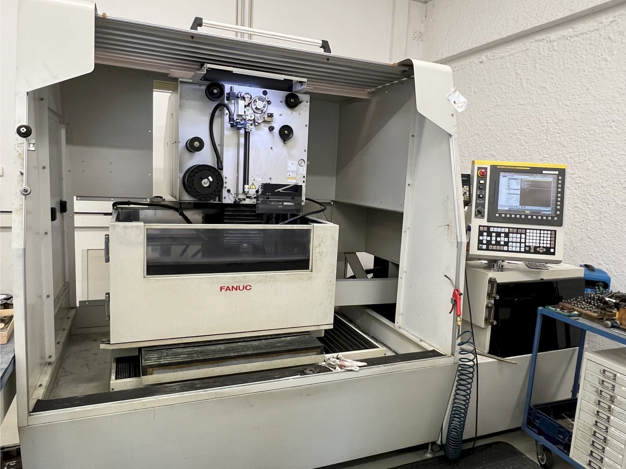Front view of FANUC Robocut Alpha 1-iD  machine