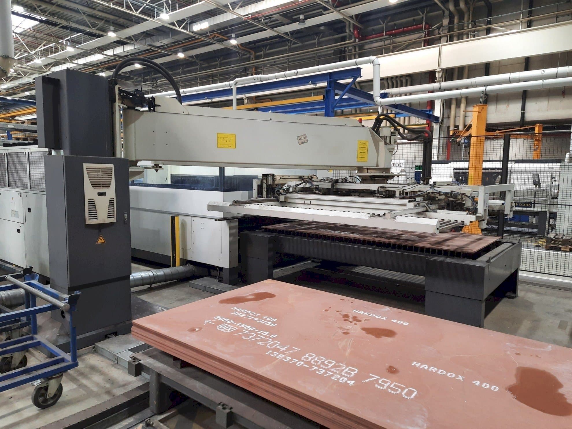 Left side view of Trumpf L3030 machine