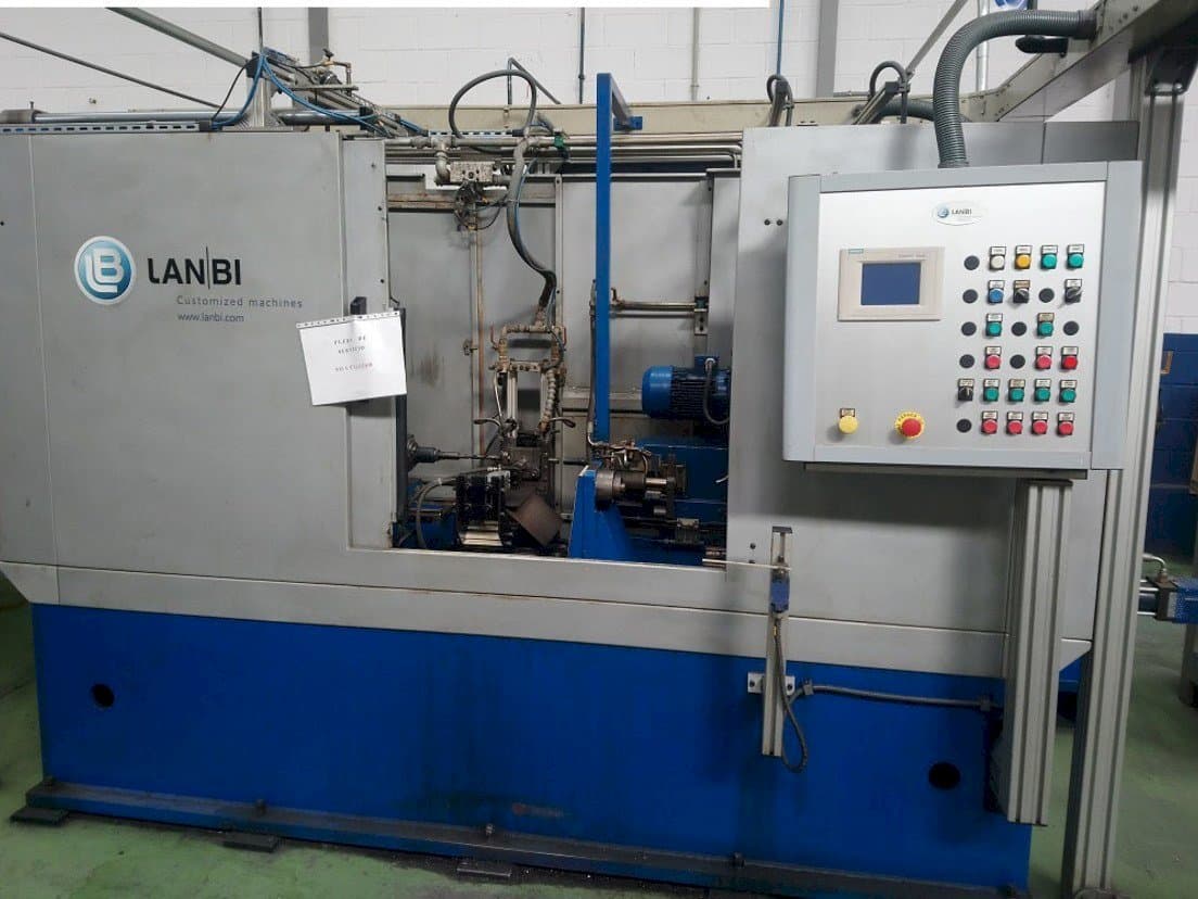 Front view of Lanbi machine
