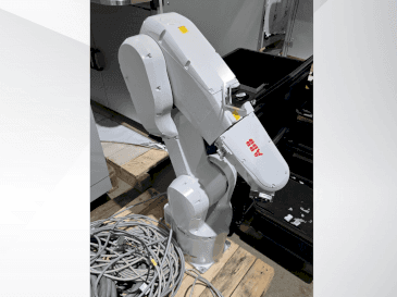 Front view of ABB IRB 1200-5/0.9 machine