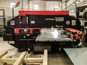 Front view of AMADA Vipros 358 QUEEN Machine