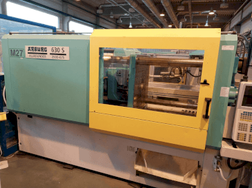 Front view of Arburg Allrounder 630S 2500-675 machine